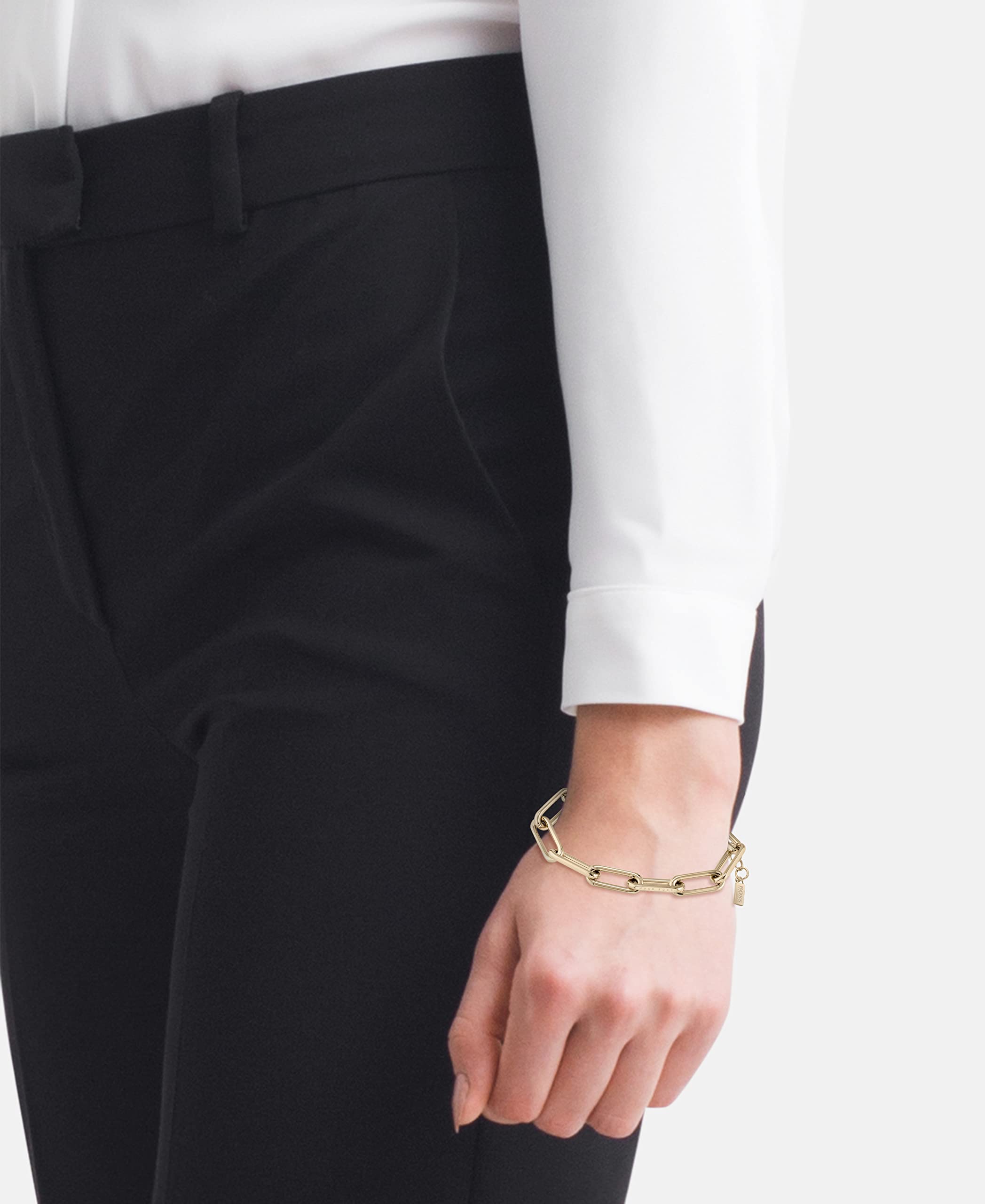BOSS Jewelry Damen Kollektion TESSA – Edelstahl mit Roségold-Beschichtung: Gliederarmband, Ohrstecker und Halskette