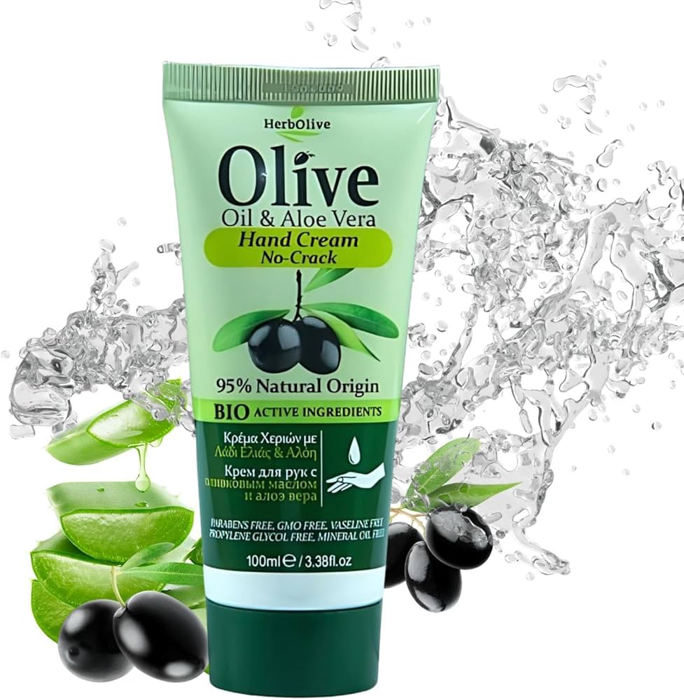 Төрт аяқта тұрған қыздардың жеке суреттері Қыздарда жалаңаш бөкселер бар