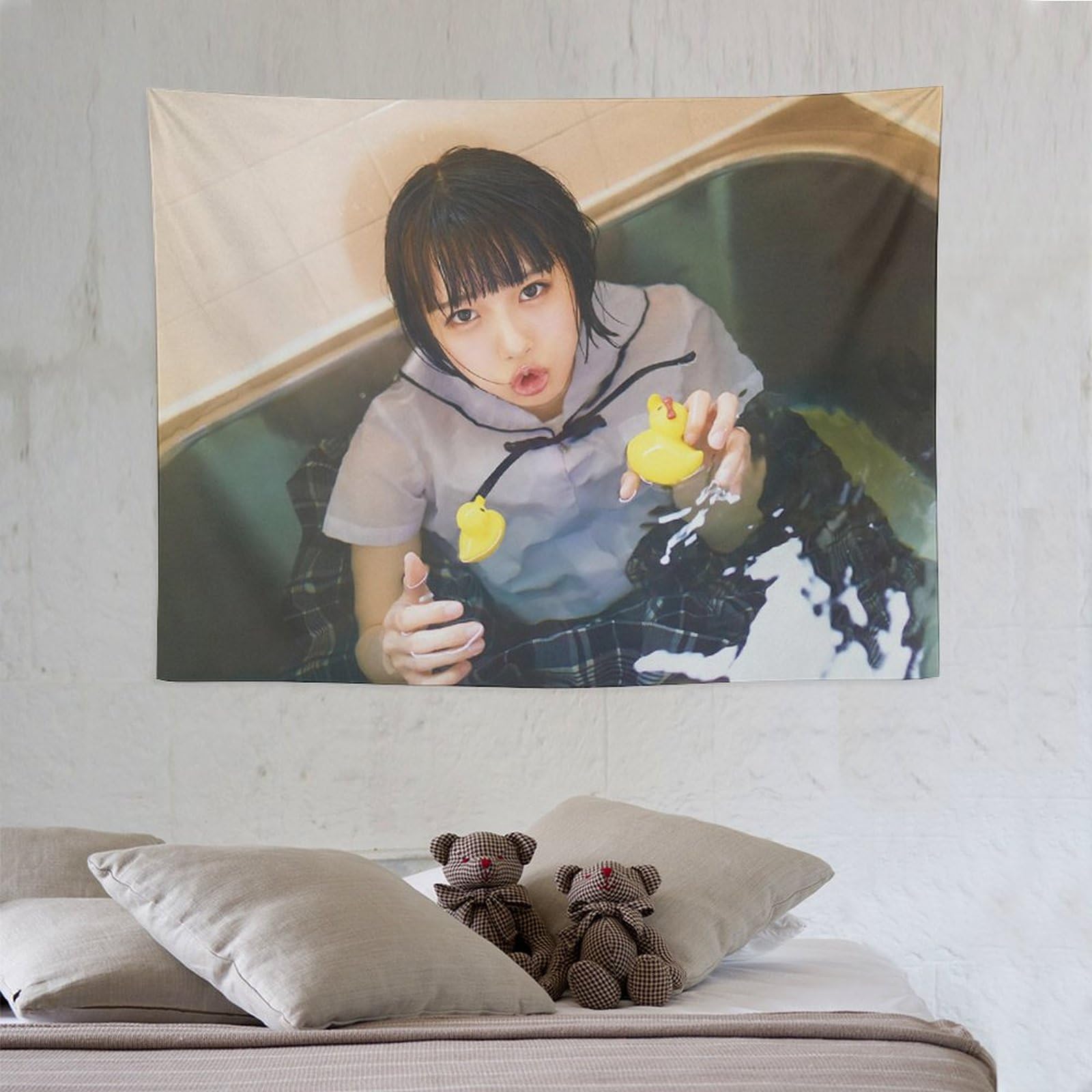 Amazon.co.jp: あのちゃん 写真集 水着 ポスタータペストリー