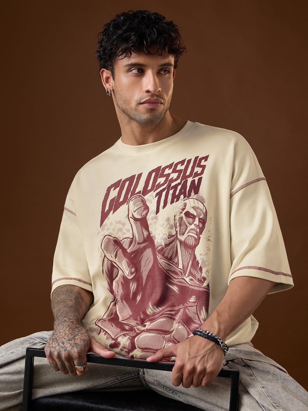The Souled Store Attack on Titan Colossus Herren und Jungen, kurze Ärmel, Rundhalsausschnitt, Beige, Grafikdruck, Baumwolle, atmungsaktiv, leicht, für alle Jahreszeiten, super übergroßes T-Shirt