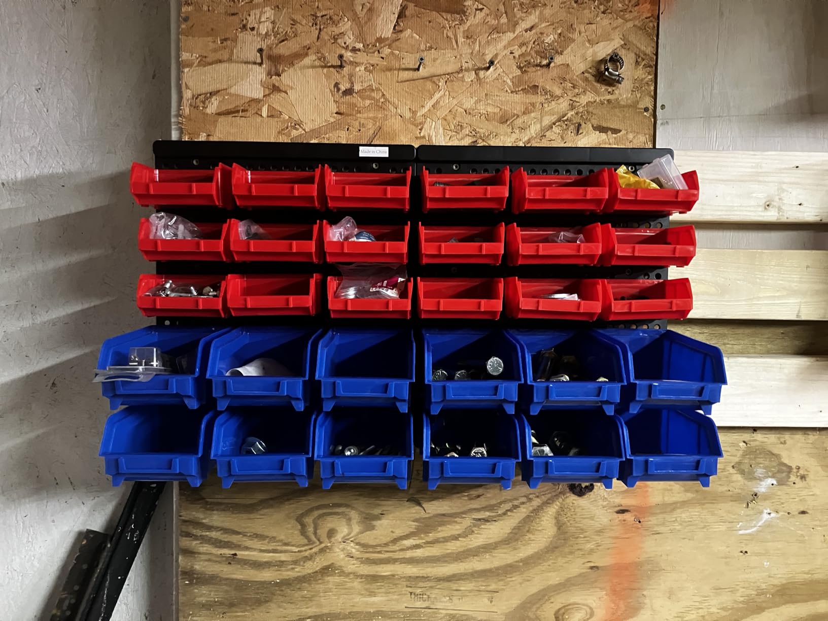 MaxWorks 80694 30Bin Wall Mount Parts Rack/Storage for