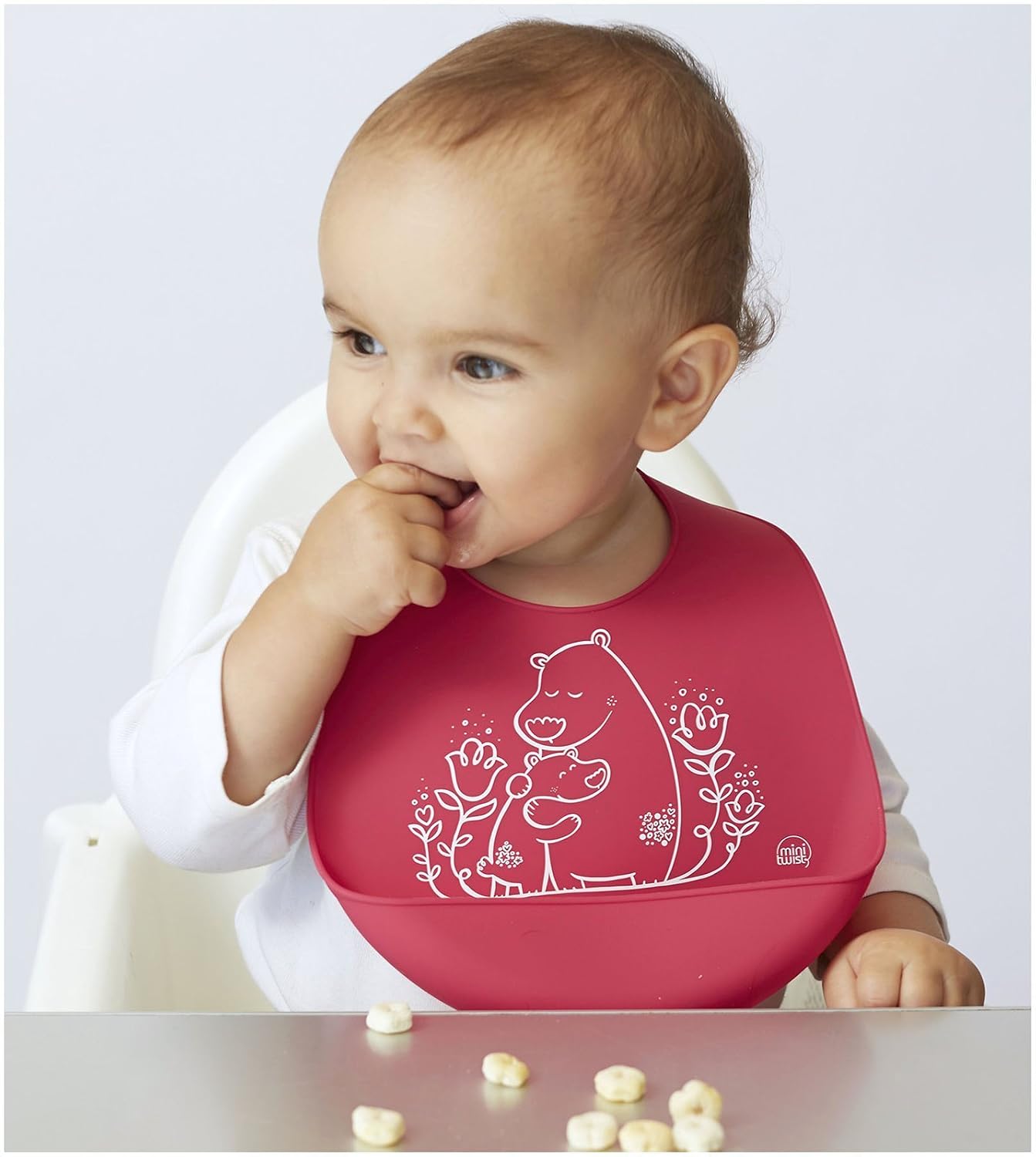 Modern-twist Bucket Bib 100% plastic free silicone, waterproof, adjustable, dishwasher safe, Pink Bears