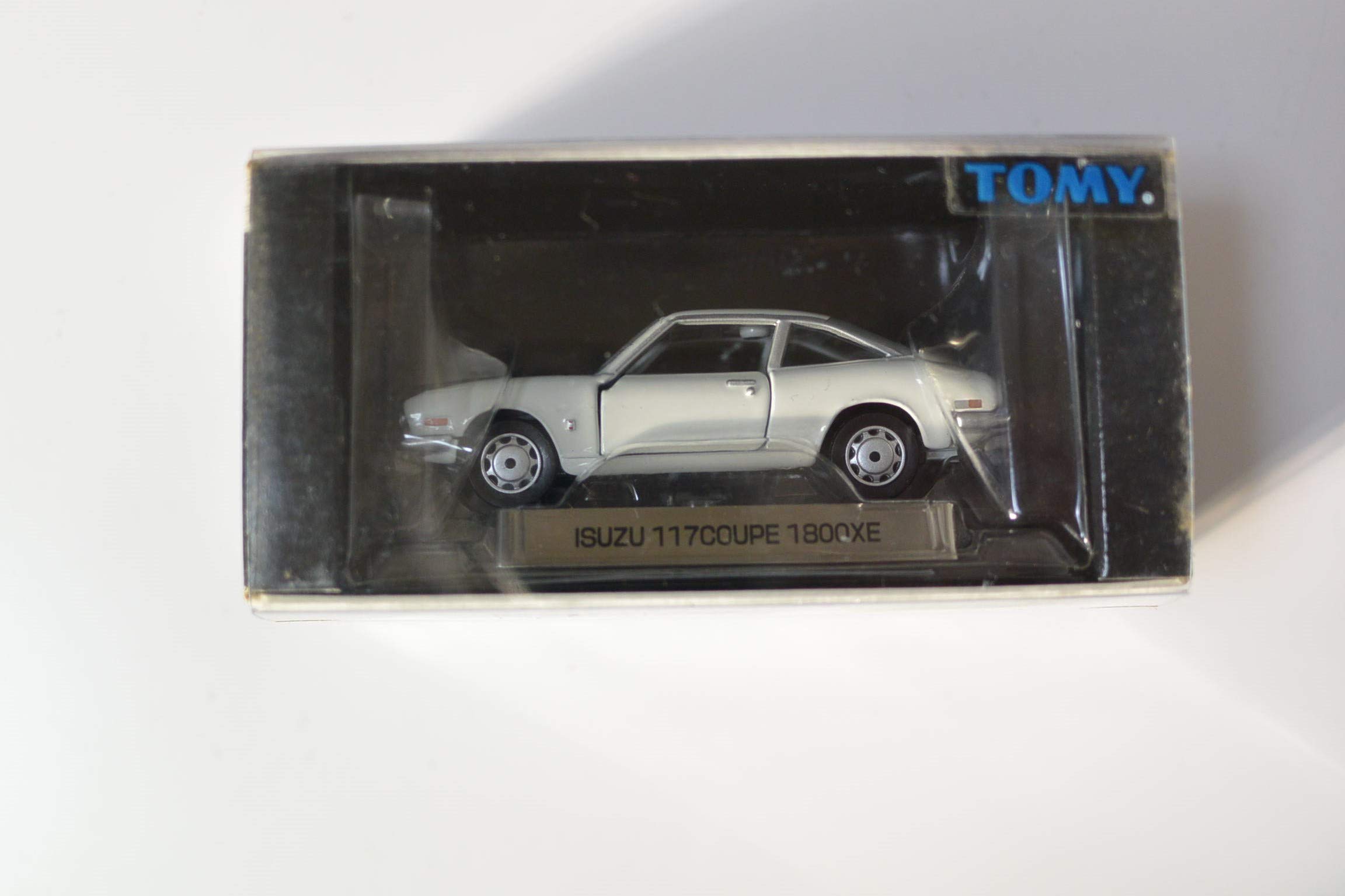 Amazon | トミカリミテッド 0014 ISUZU117COUPE 1800XE | ミニカー