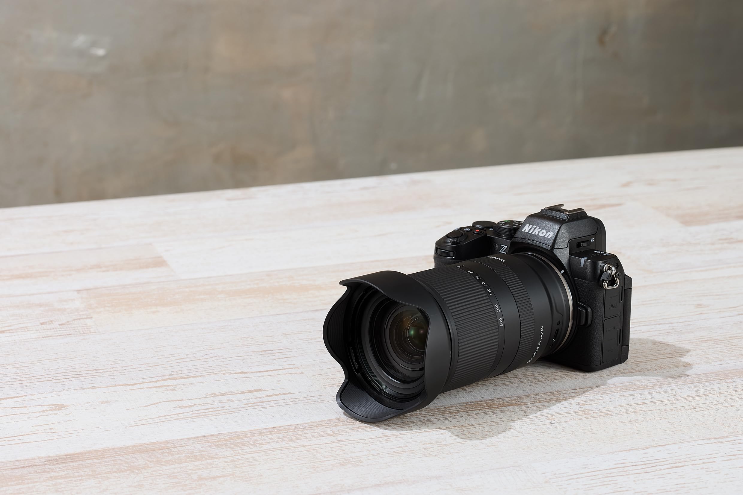 Nikon デジタル一眼レフカメラ Tamronレンズ付き レンタル] ニコン D7500とタムロンの便利ズームレンズ(18-400mm)セット