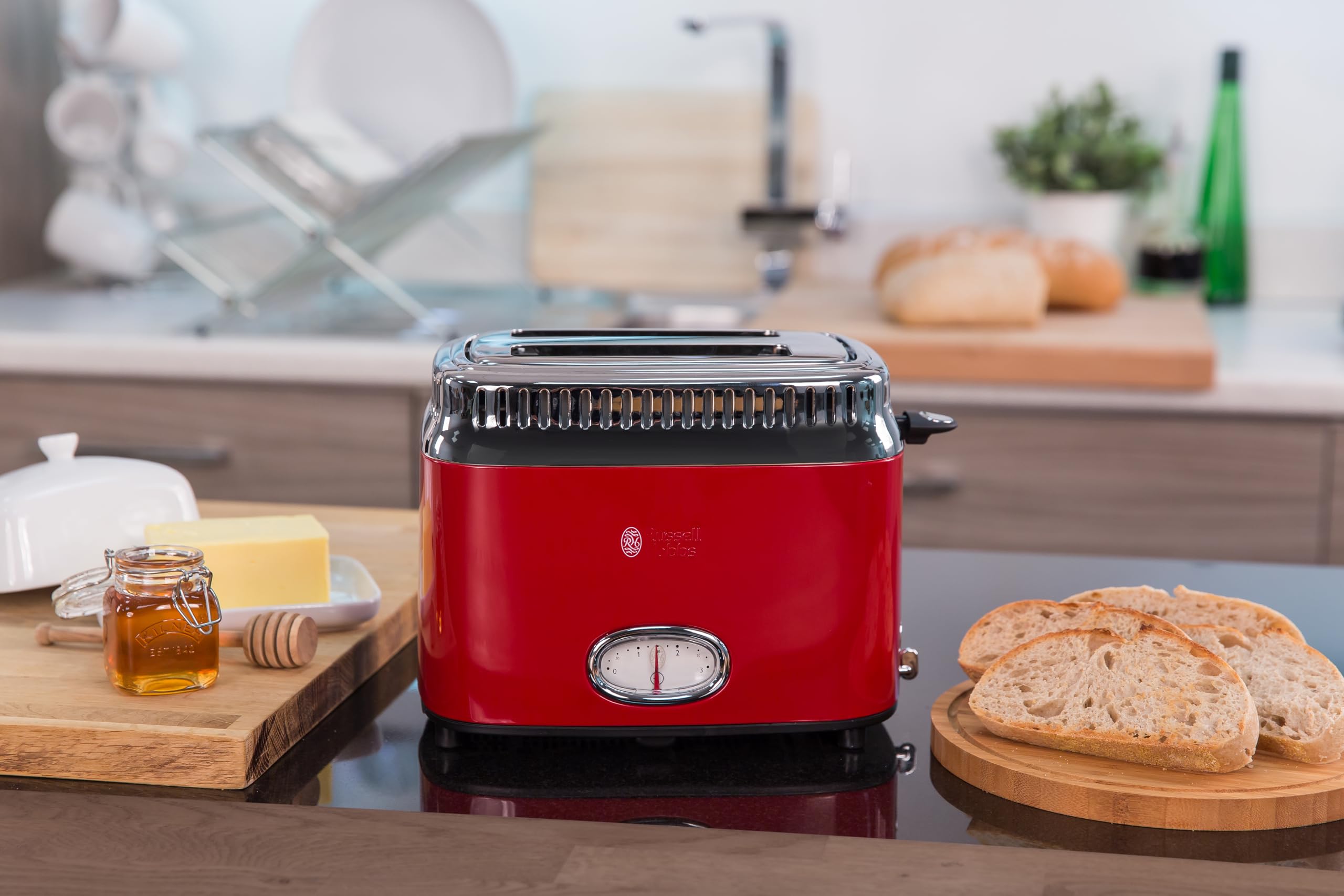 Russell Hobbs Grille Pain (Design Vintage Premium) Retro rouge (2 Tranches, 6 niveaux de brunnissage rapide, Fonction annulation, décongélation et réchauffage Viennoiserie, 1300W) Toaster 21680-56