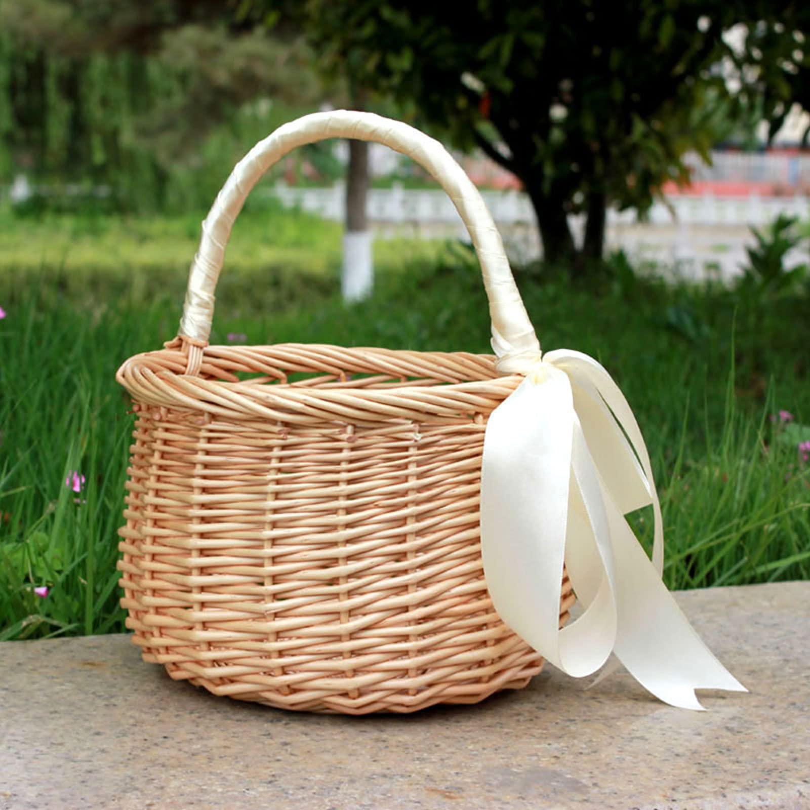 LPAYOK Wicker Rattan Flower Basket, Wedding Flower Girl Baskets, Willow Basket w/Handle and Ribbon Bow, Woven Easter Eggs Candy Basket Picnic Basket for Home Decor, Beige, 1pcs