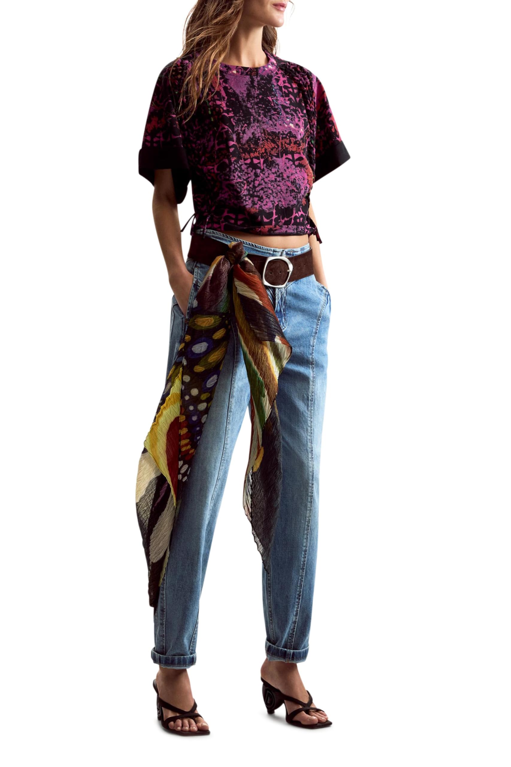 Desigual Femme T-shirt ethnique conçue par Mr. Christian Lacroix.