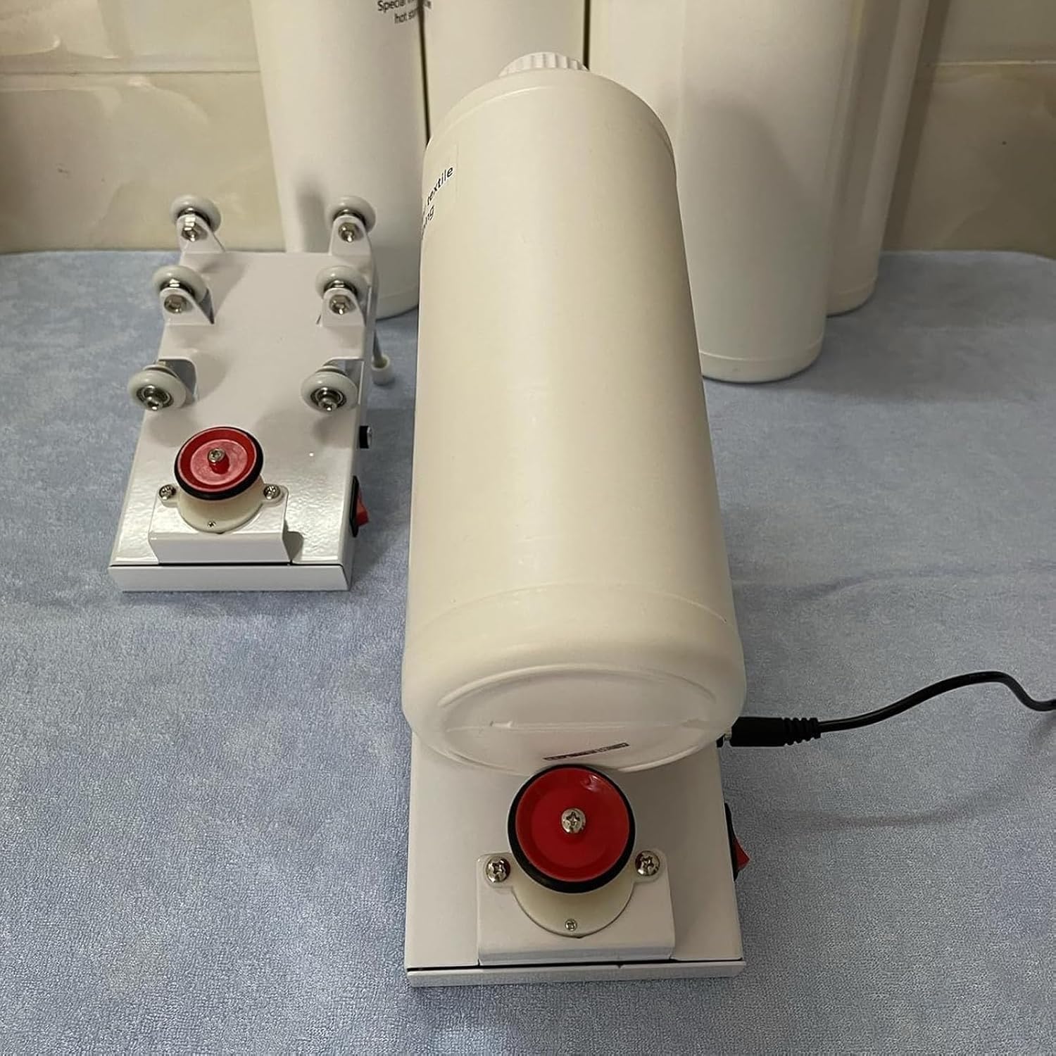 Elektryczna wstrząsarka do tuszu, bezdotykowa wstrząsarka do farb, miniaturowy mieszalnik wirowy, mieści 1 butelkę tuszu o pojemności 1 l (w tym małe butelki o pojemności 500 ml), do farb i akwareli