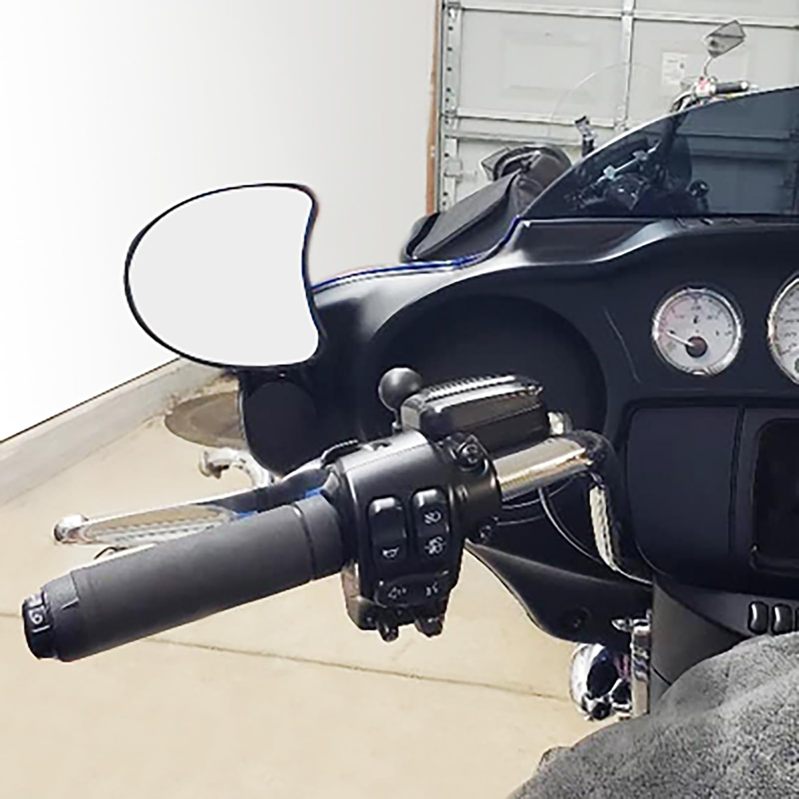 Motorrad 180 ° Einstellbare Drop Mirror Mount Spiegel Relocator Fit Für Harley Touring Street Glide FLHX 2014-2022 Schwarz 1PC