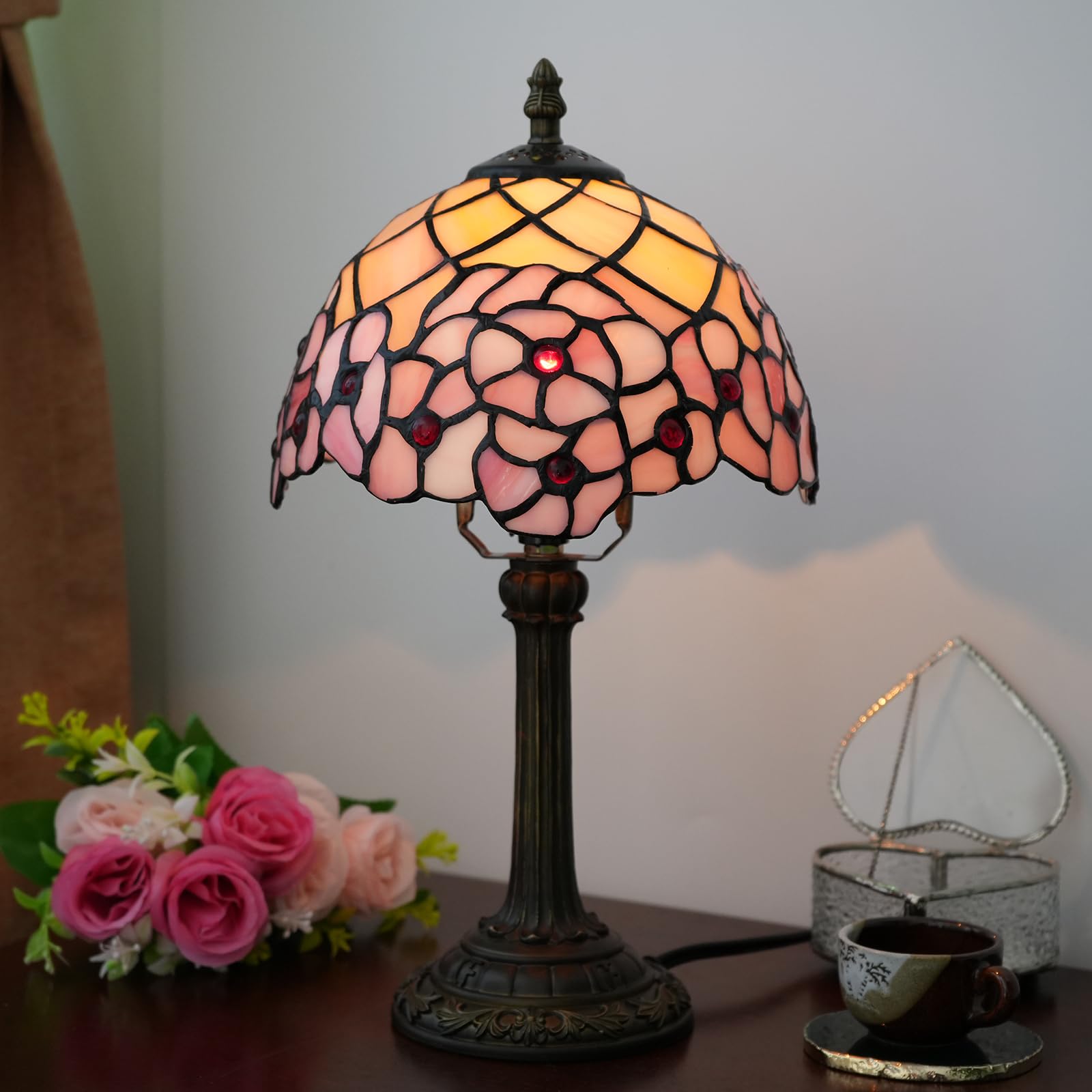 Lampe de table en verre teinté Tiffany 8X8X14 pouces Lampe de lecture de bureau Décor à côté de la chambre Salon Maison (fleur de cerisier)