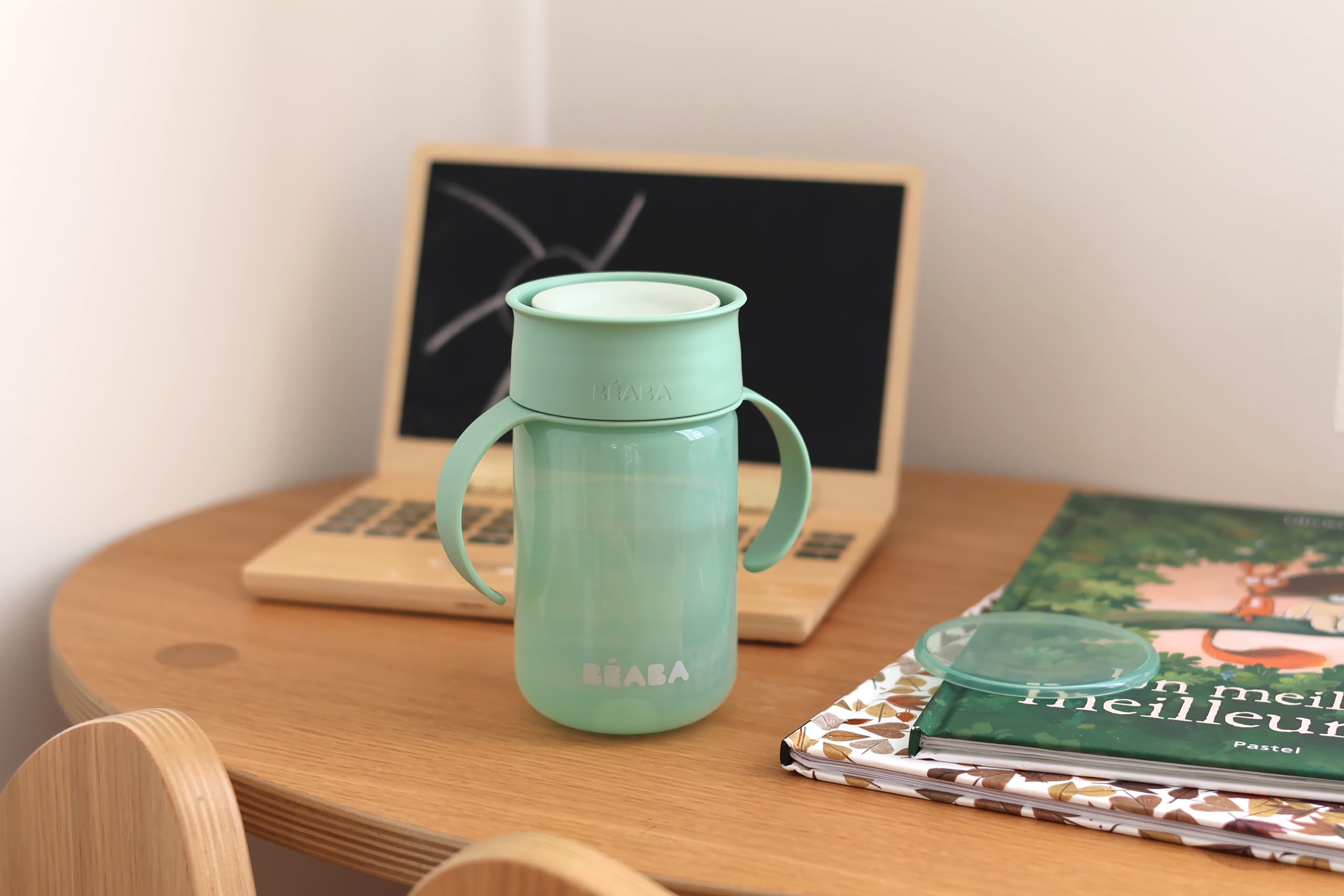BÉABA, Tasse d'Apprentissage 360° avec Disque Anti-Goutte, Système Breveté Anti-Fuite, à partir de 12 Mois, Anses Amovibles, avec Couvercle hygiénique, Solide et Légère, 340 ml, Vert Sauge