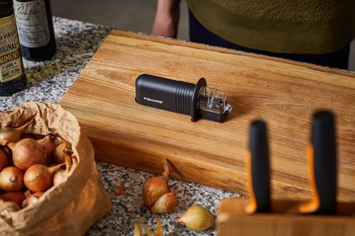 Miniatura 5 de Fiskars, Afilador de cuchillos con piedra de afilar de cerámica, tamaño único, negro