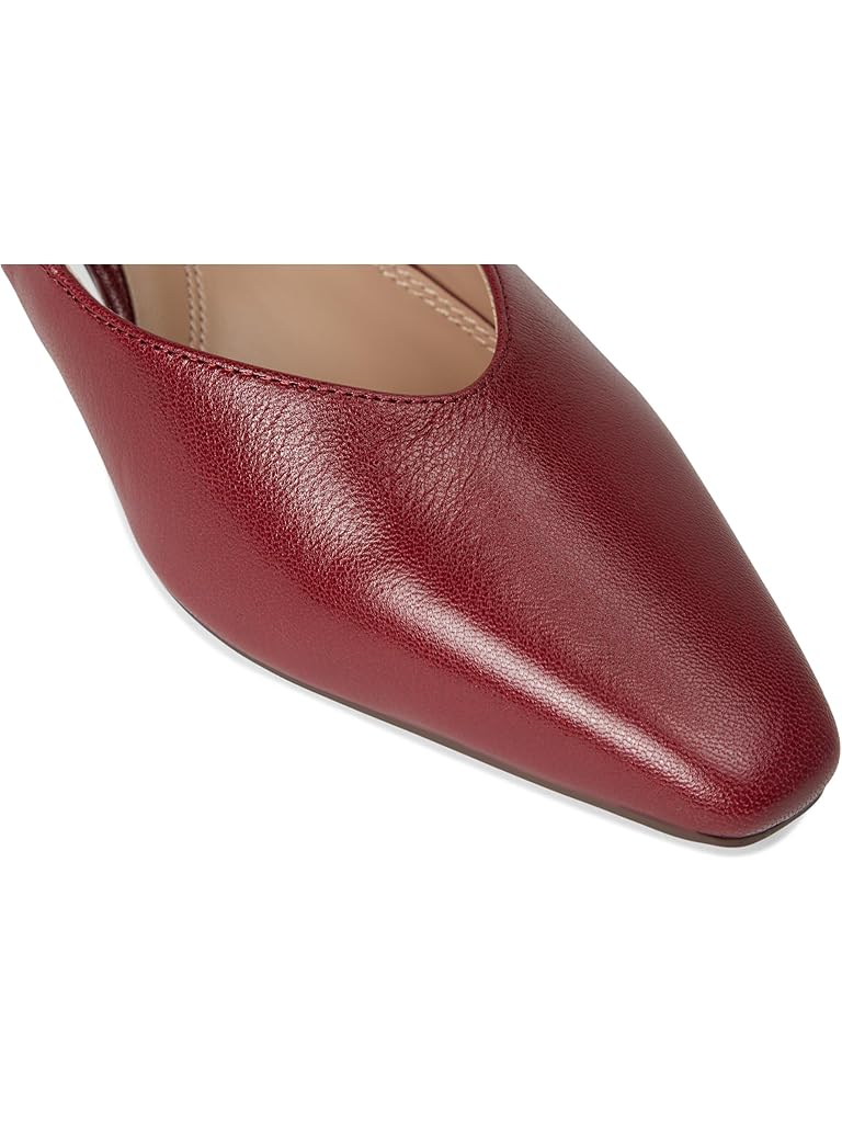 Burgundy Naturalizer Gracie