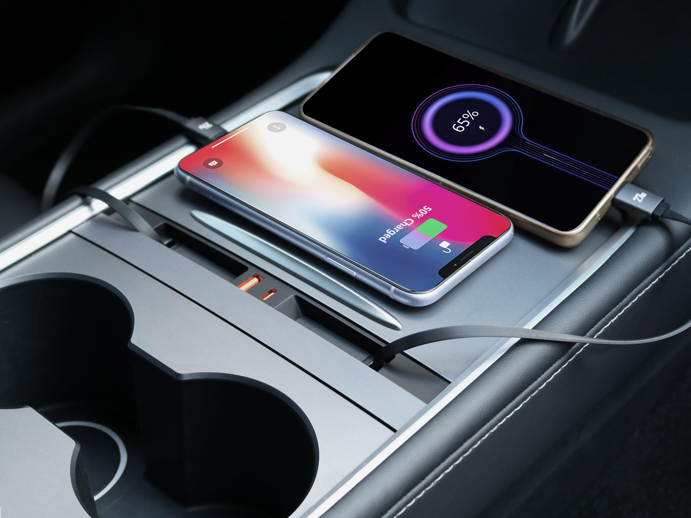 Concentrador USB con Carga para Tesla Model 3 2021-23 y Model Y 2021-24 con Dos Cables Retráctiles de Carga Rápida Tipo-C de 27W, Accesorios para Estación de Acoplamiento de Consola Central