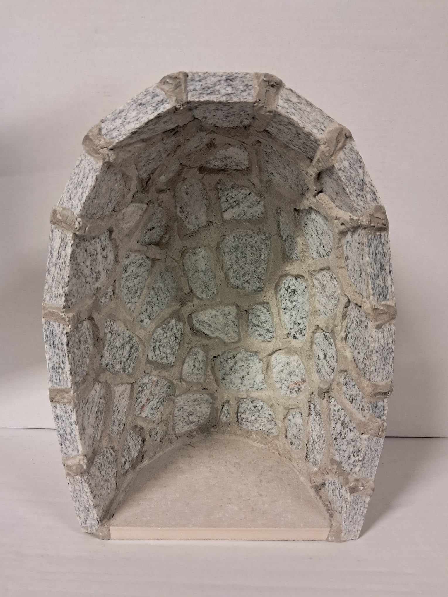 Generico ArteSacraCaravaggio Grotta per statua artigianale in granito cm 29 x 20 realizzata interamente a mano