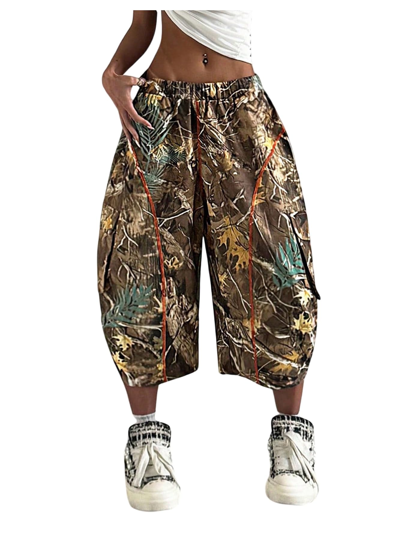 WDIRARA Womens Camo Baggy Cargo Pants Streetwear Capris Sweatpants with Flap Pocket