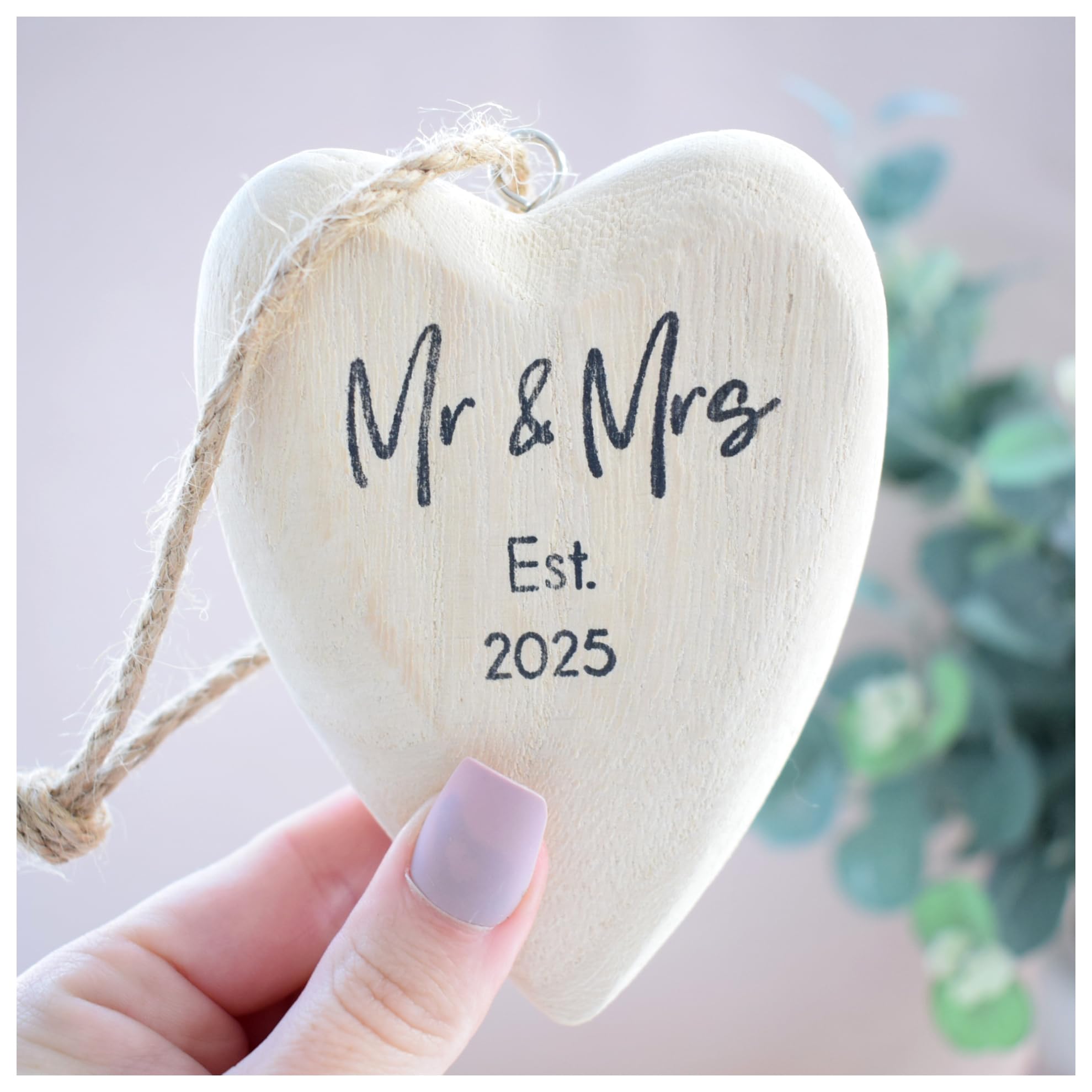 Mr & Mrs Est 2025 Solid Wood Tree Xmas Decoration. Newlywed Christmas Bauble. Newlywed Home Ornament. Just Married Gift