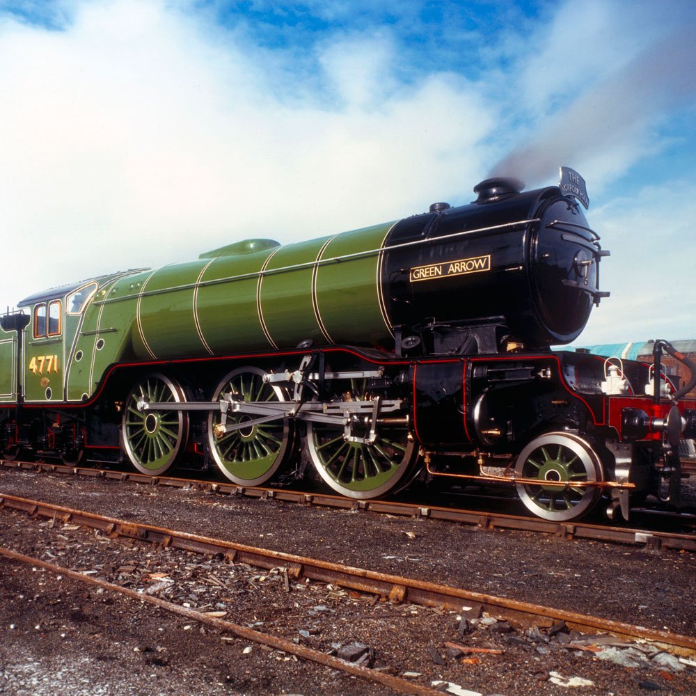 Bigjigs Rail BJT439 Heritage Collection Green Arrow : Amazon.sg: Toys