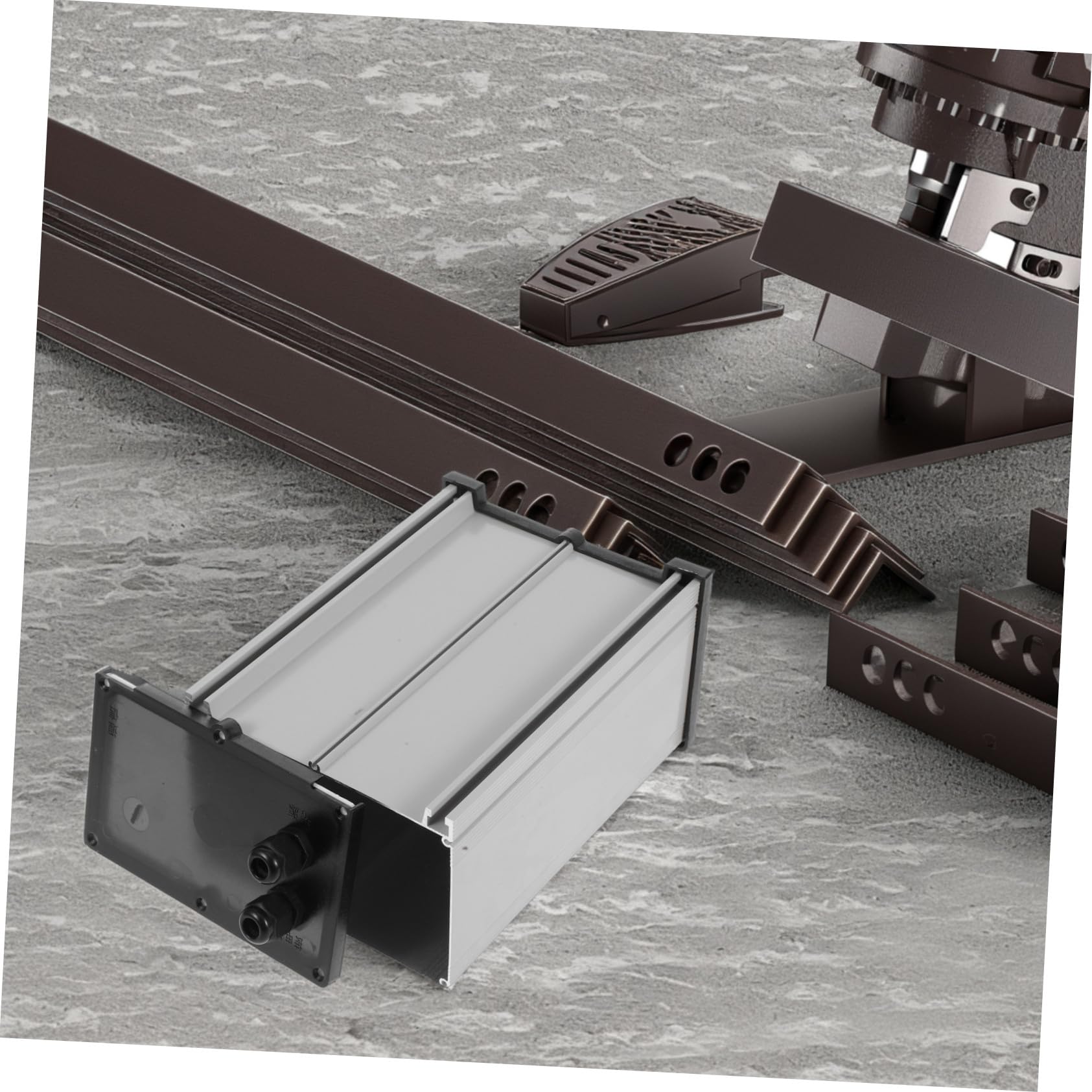 Boîtier Batterie Étanche Robuste avec Couvercle pour Stockage Lithium Boîte Électrique Extérieure pour Éclairage Solaire Protection des Composants