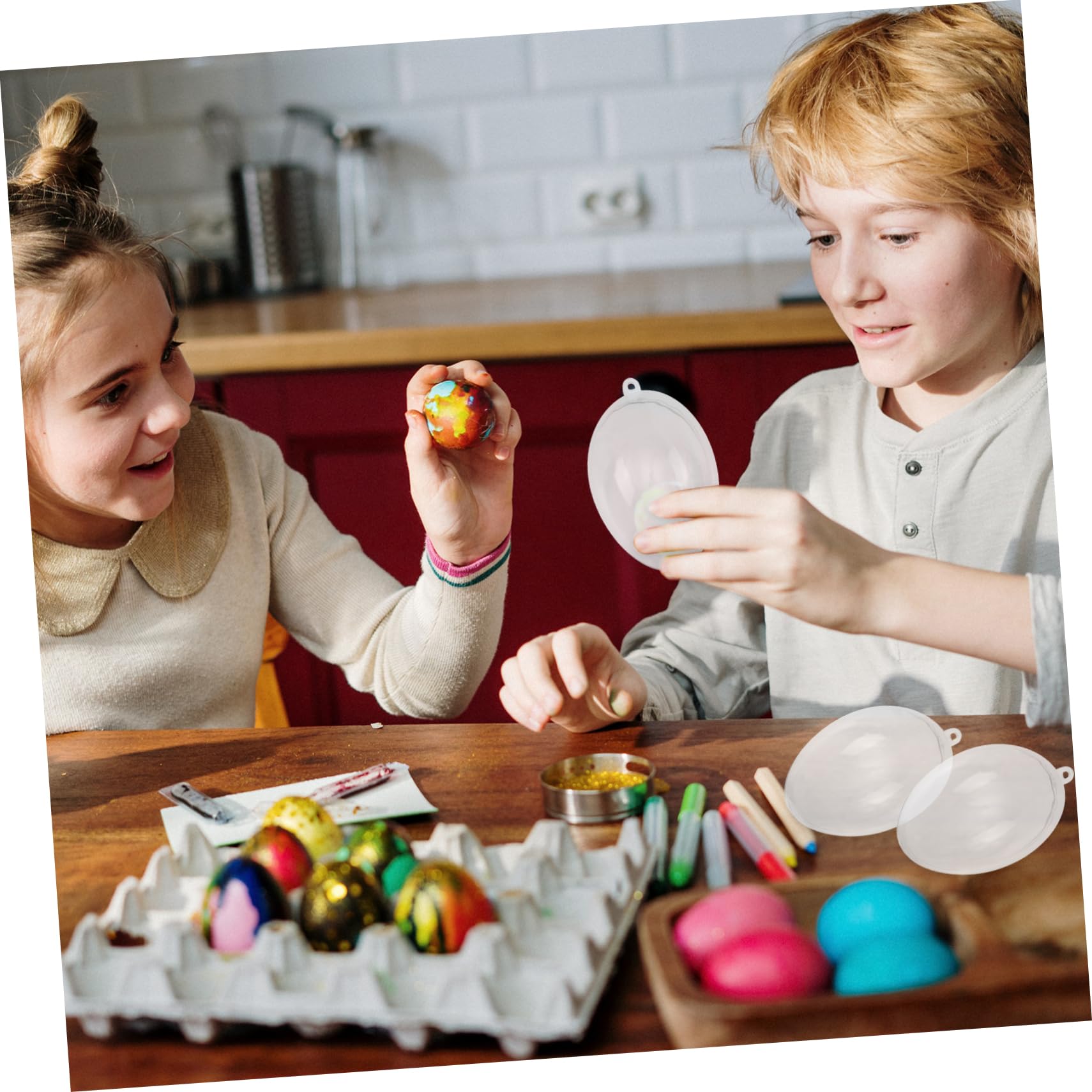 Alipis Ostereier in Ei Form 12 Stück mit Aufhängeschnur aus Kunststoff Hängende Deko Eier Festliche Osterdekoration für Restaurants und Besondere Anlässe