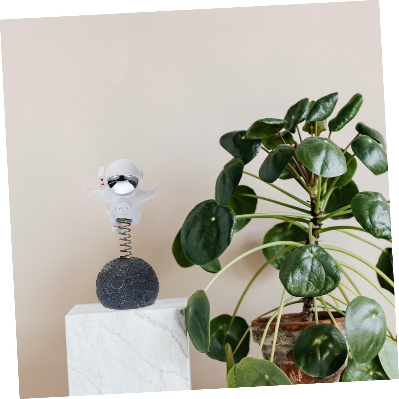 IMIKEYA Figurita de Astronauta de Resina Plateada para Decoración