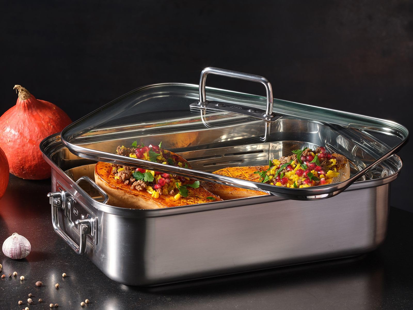 RÖSLE Plat à Rôtir Rectangulaire EXPERTISO - Sauteuse Inox 18/10 avec Couvercle en Verre - Convient pour l'Induction, Passe au Four et au Lave-Vaisselle, 38 x 28 cm