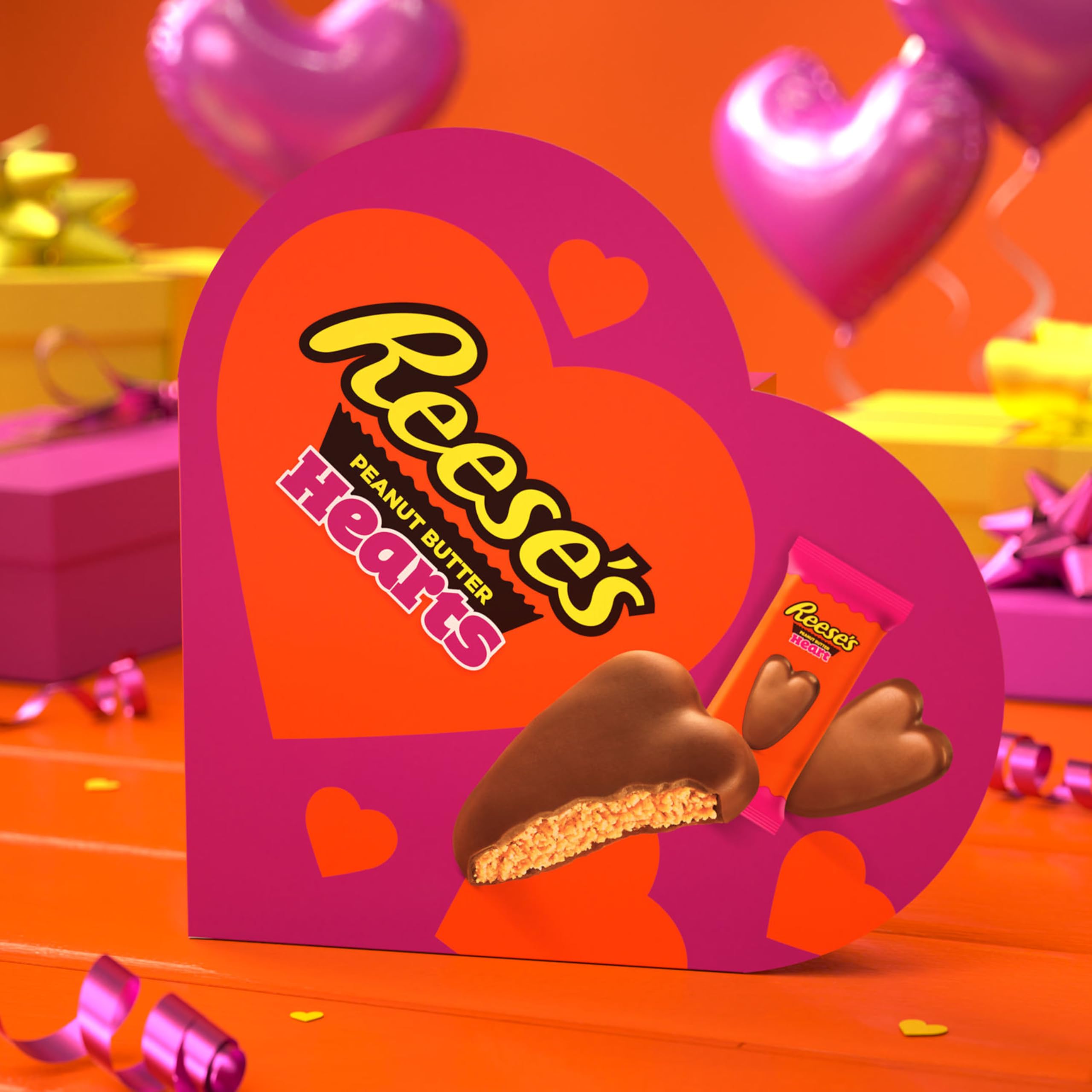 REESE'S Milk Chocolate Snack Size Peanut Butter Hearts, Valentine's Candy Gift Box, 28.8 oz