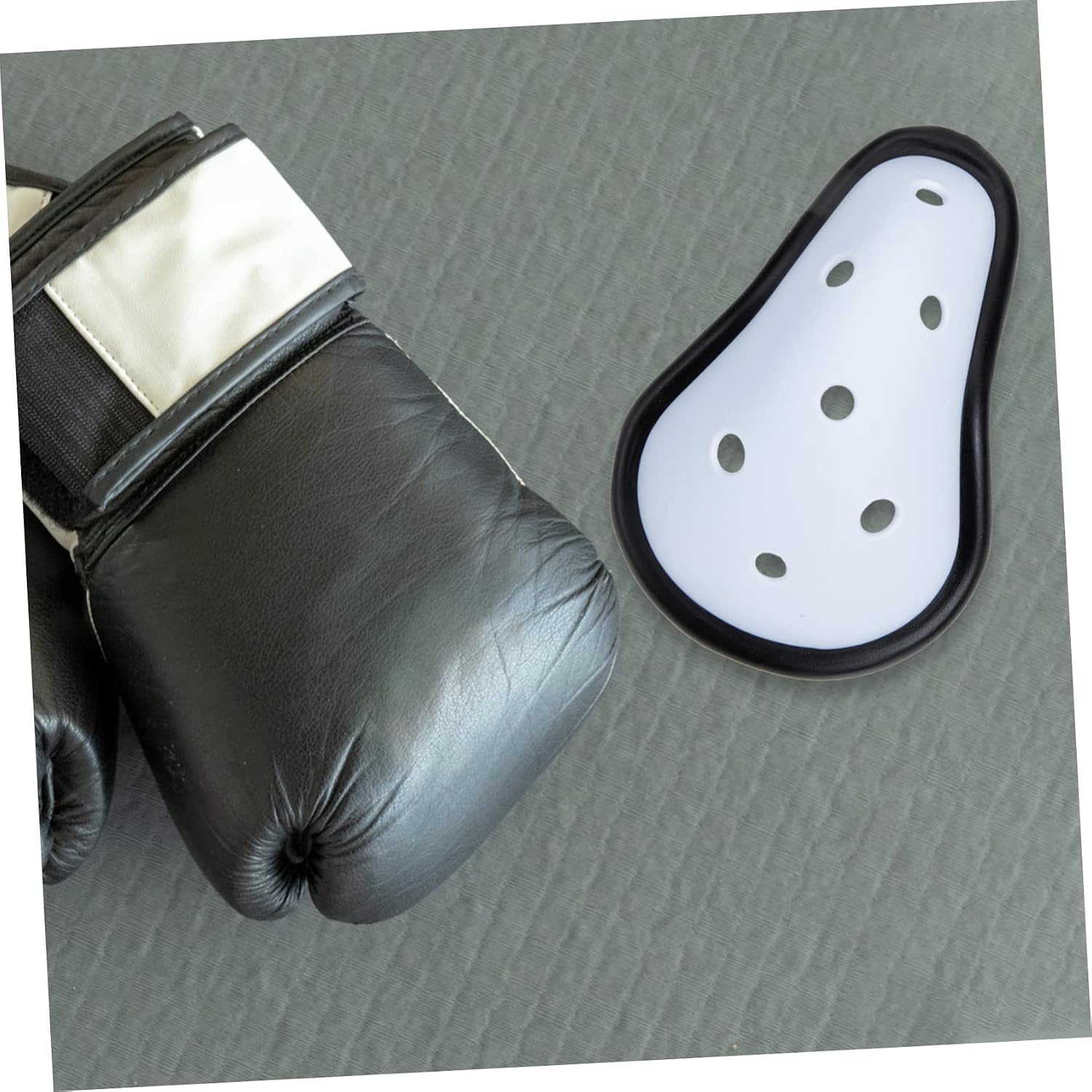 VICASKY 2pcs Breathable Athletic Groin Protector Cup Multi-Function Boxing Guard for Boys and Girls Comfortable Sports Supply Suitable for Martial Arts and Training