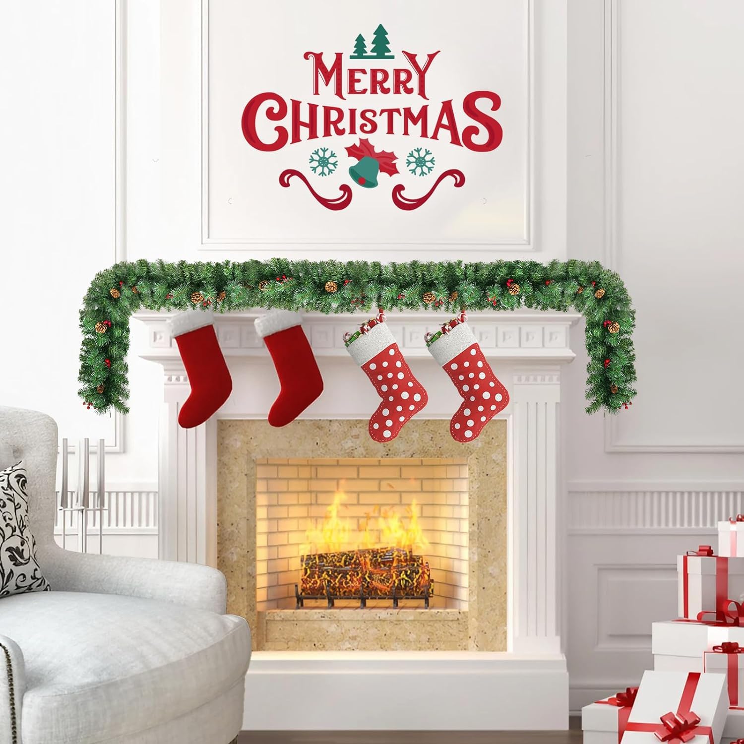 Uten Guirnalda de Navidad Artificial, Corona de Pino de PVC de 2,7 m, 12 Piñas y 12 Frutos Rojos, 240 Ramas, Decoración Navideña, Adecuada para Marcos de Puertas, Chimeneas, Escaleras, Ventanas