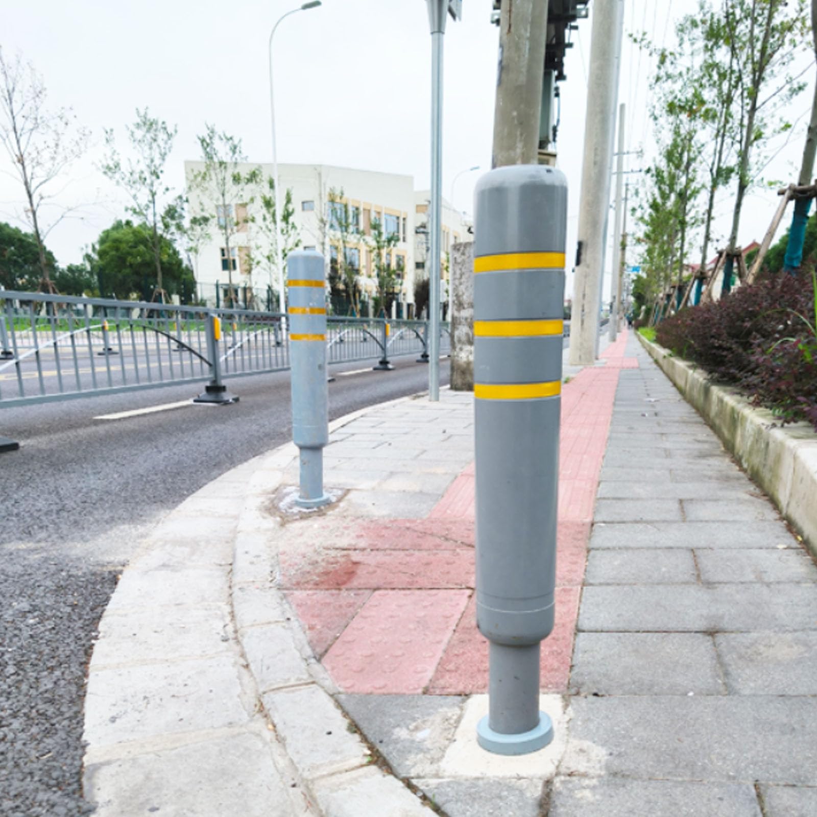 Poste de seguridad de acero con tira reflectante, pila de aislamiento de tuberías fácil de instalar para estacionamientos e intersecciones de carreteras, paquete de 2