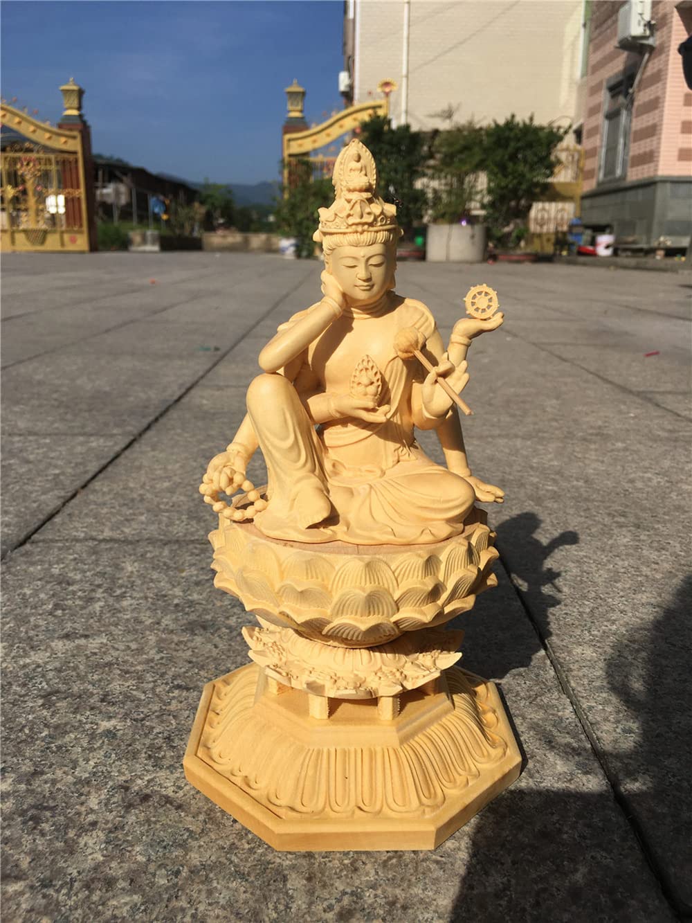 Amazon｜仏像 如意輪観音菩薩 30cm 桧木製 ＿『天台宗・真言宗・臨済宗