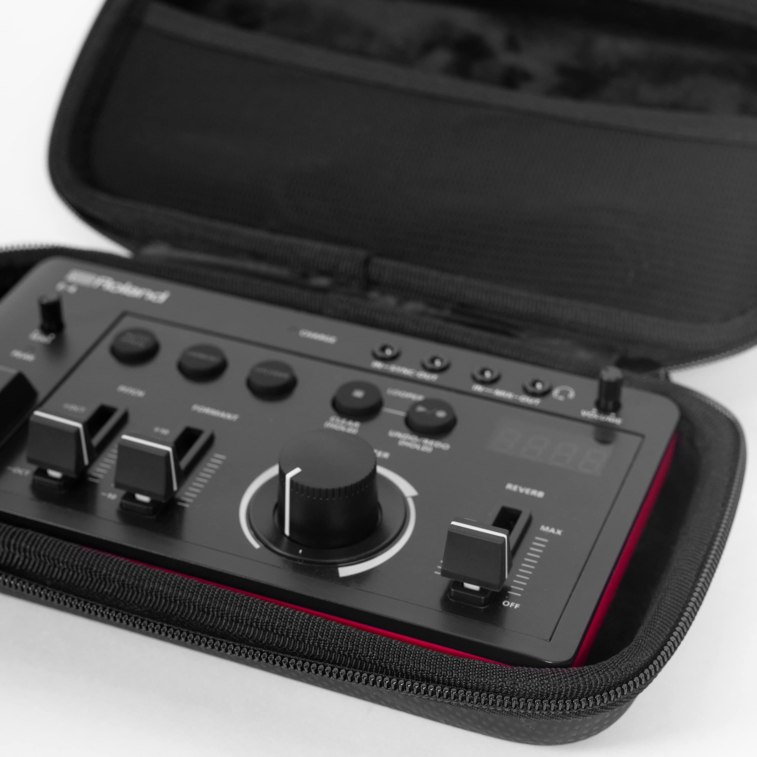 Roland AIRA Compact J-6 未使用　専用ケース付 Roland AIRA Compact J-6 Chord Synthesizer | Sweetwater