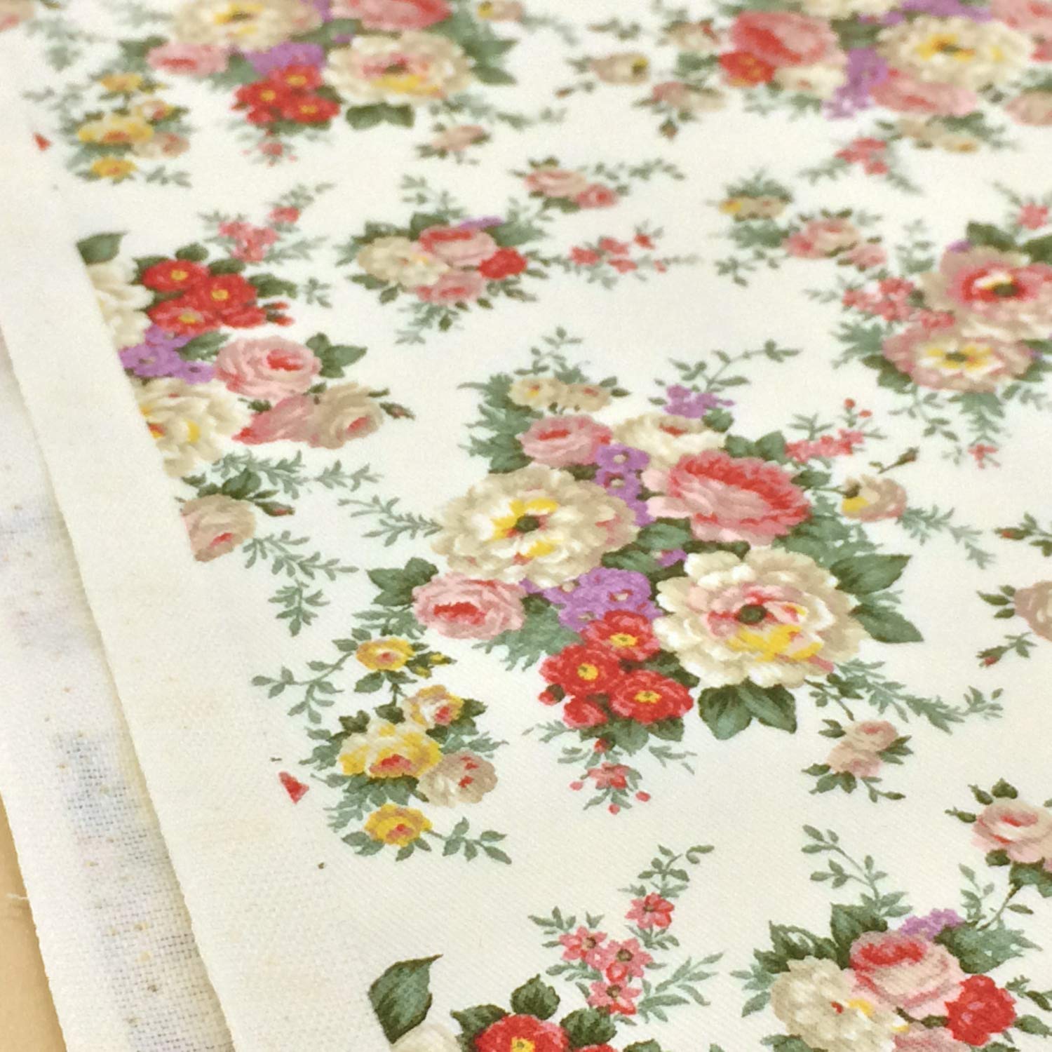 Amazon | 花柄 生地 バラの花束 ツイル 綿 布 布地 手芸【1m単位】 (A