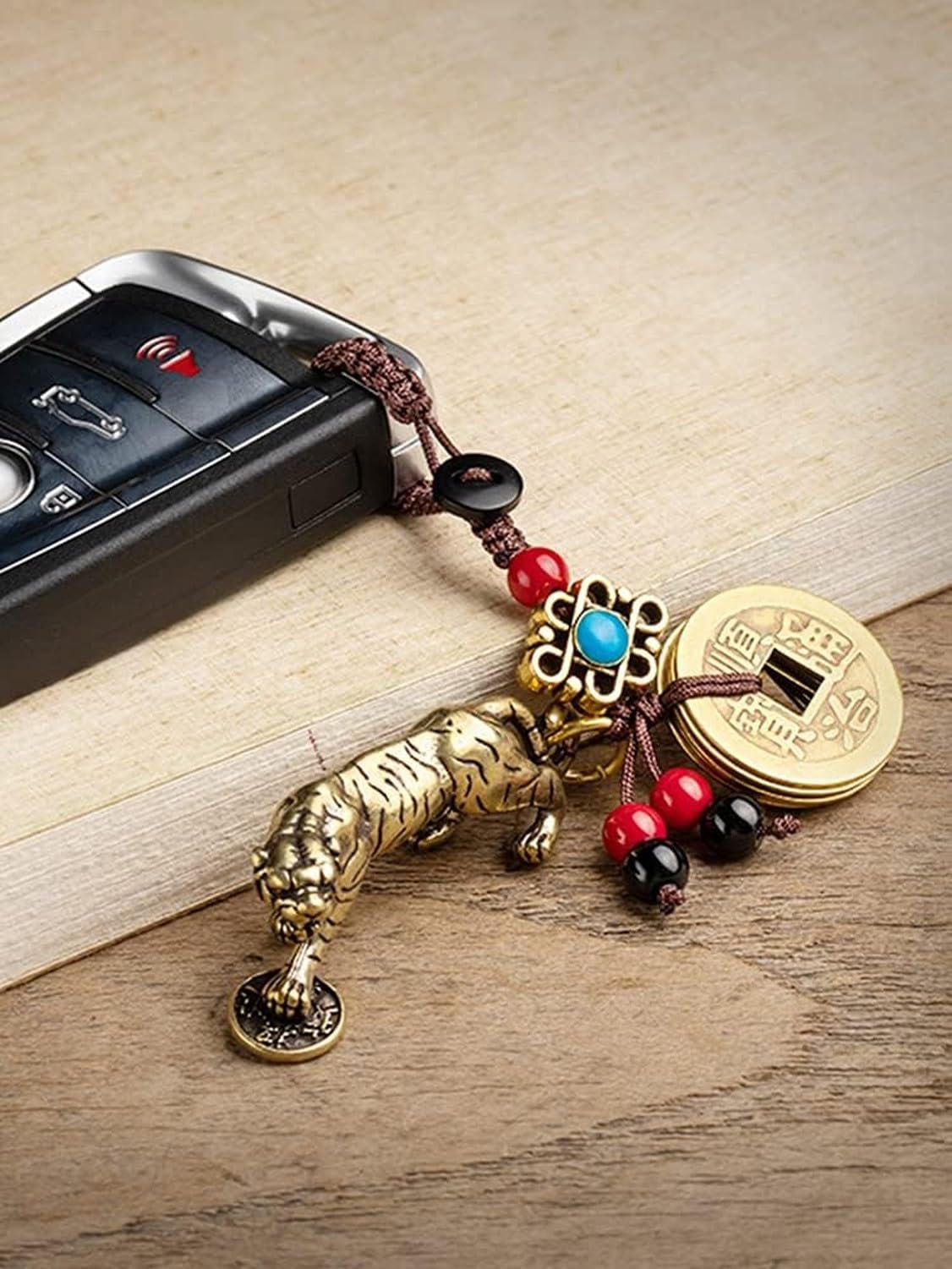 Zawieszka szczęśliwy tygrys z mosiądzu feng shui, brelok do kluczy samochodowych, mały breloczek ozdobny ornament na torbę