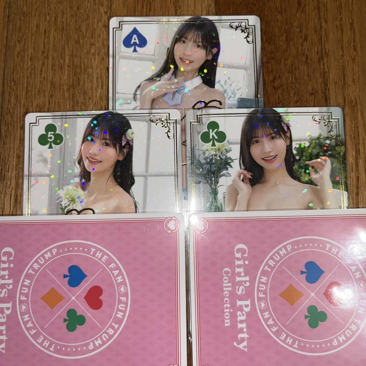 Amazon | ファントラ トランプカード 第4弾 桜空もも 箔押しサイン入りSRカード3枚セット | アイドル・芸能人グッズ 通販