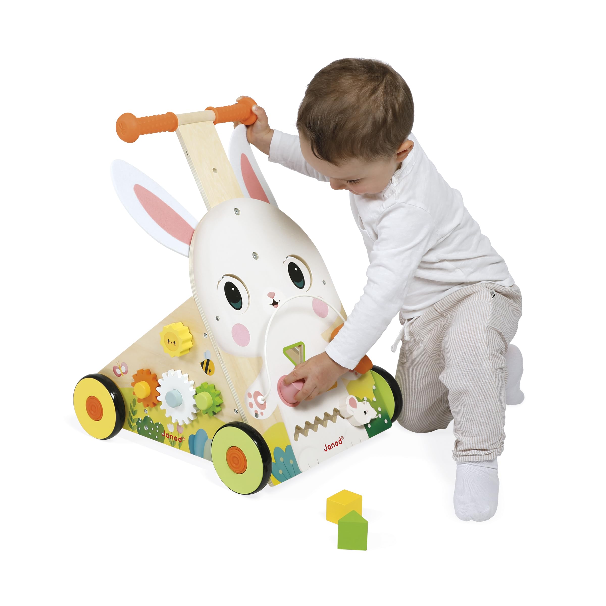 Janod - Chariot Multi-Activités Ferme - Chariot de Marche en Bois à Pousser - 9 Activités - Système Frein Breveté et Roues Silencieuses - Jouet d'Eveil pour Enfants Evolutif - Dès 12 Mois - J03326