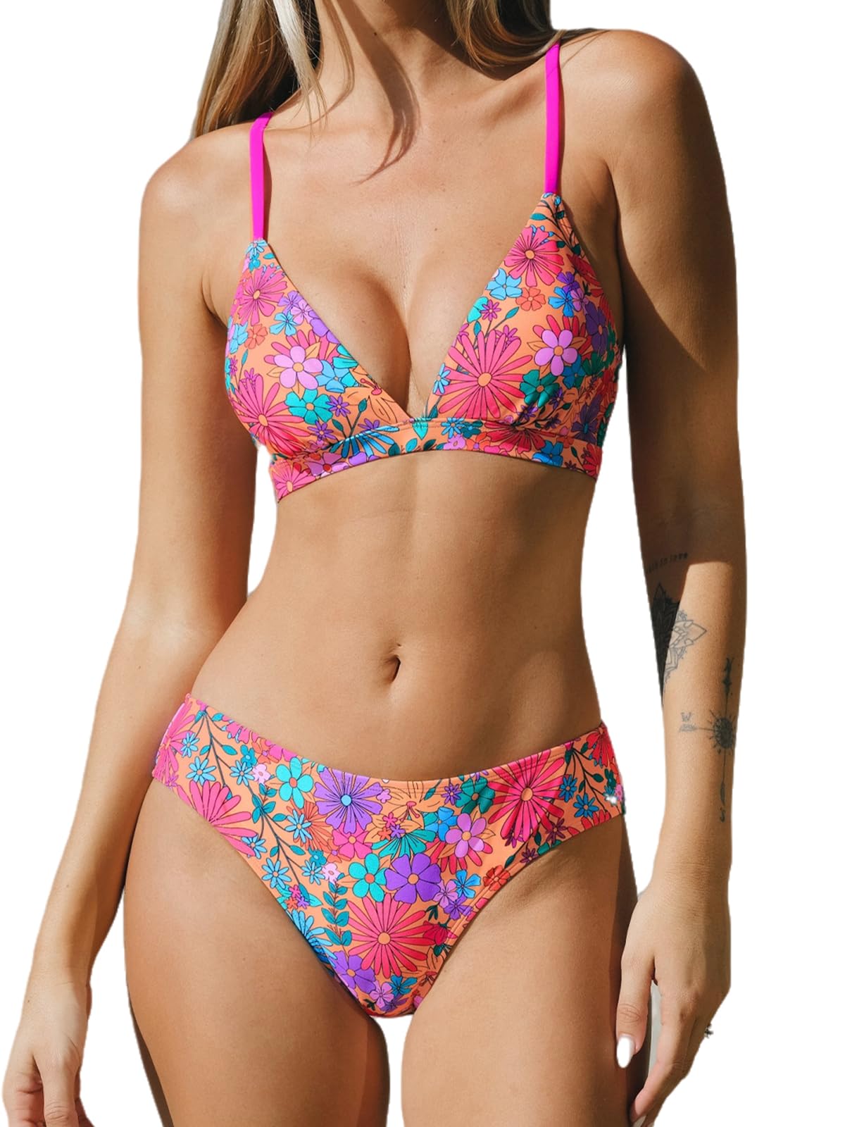CUPSHE Women's Bikini Set with Contrast Piping Triangle Brazilian Bikini Swimwear Two Piece Swimsuit