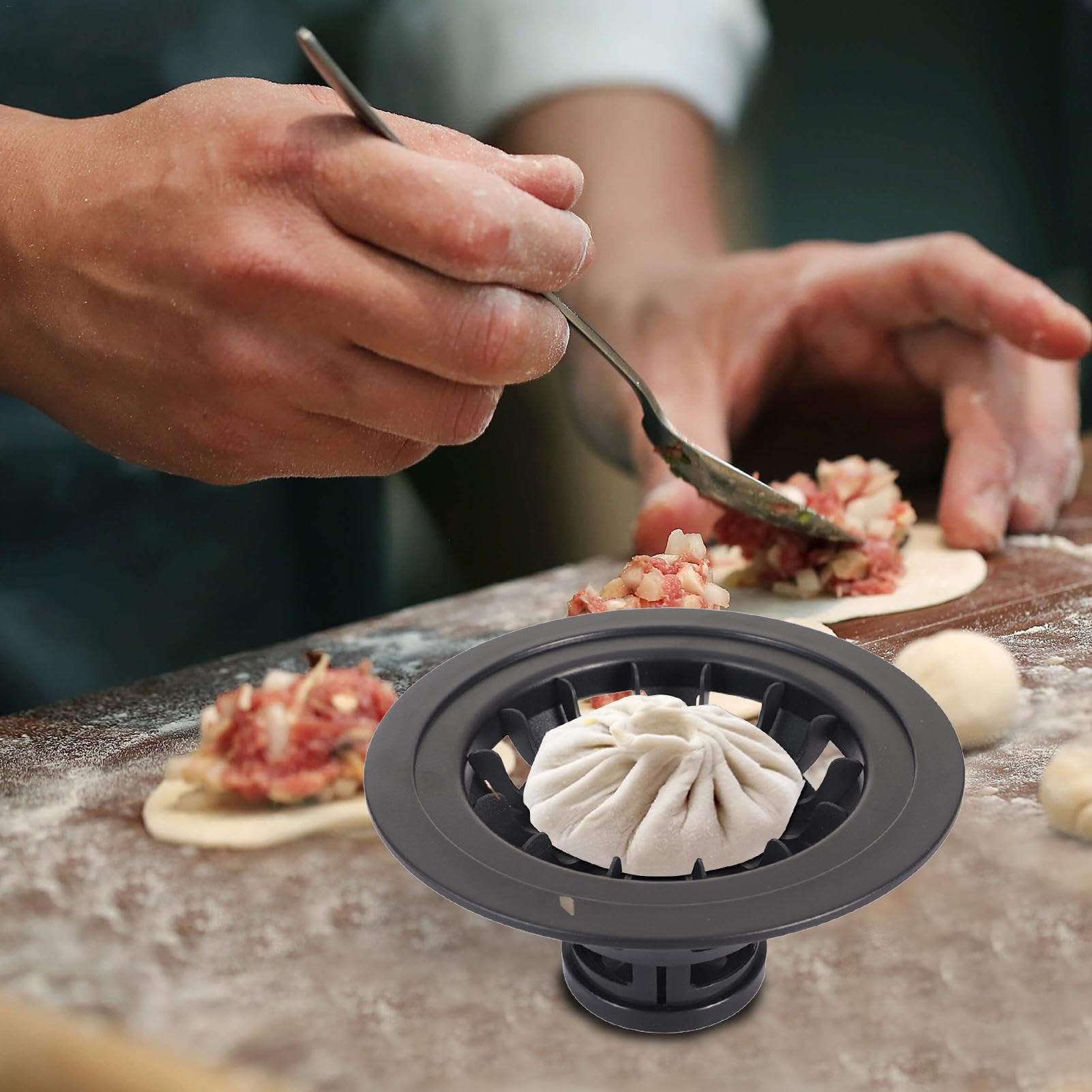 Stampo Per Baozi E Gnocchi Con Tagliapelle - Macchina Manuale Per Panini Al Vapore, 18 Cm, In ABS Alimentare, Pieghevole, Bianco/Nero - 3