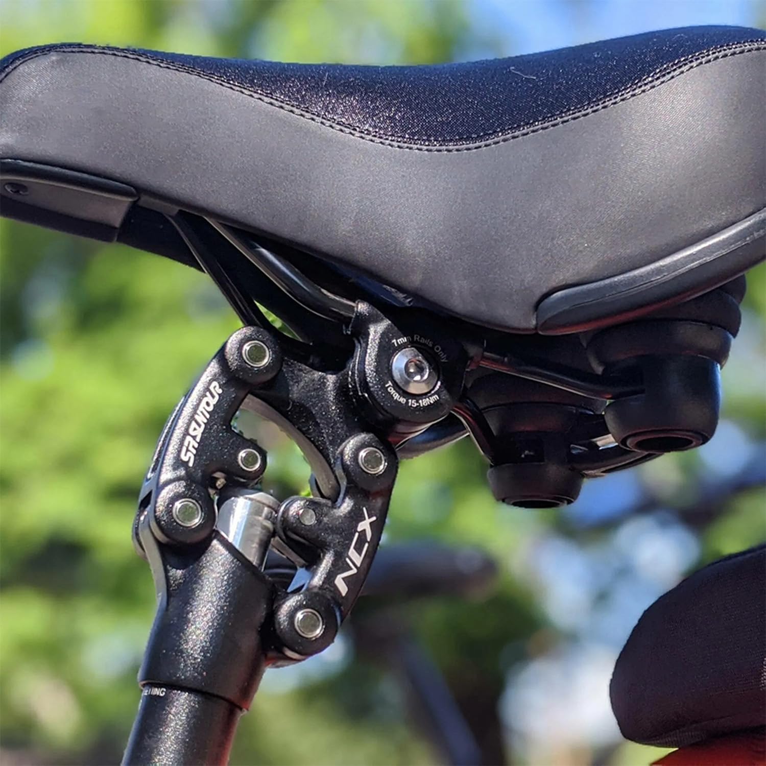 SR SUNTOUR NCX Suspension Seatpost - 350mm