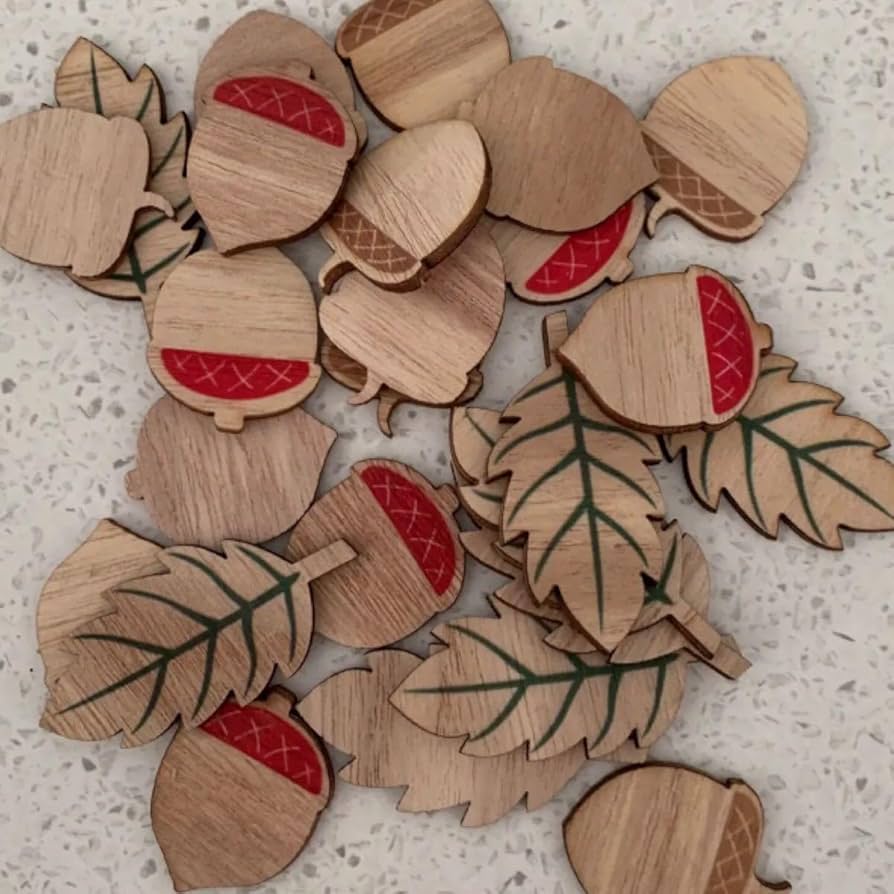 どんぐりアート♡Xmasオブジェ ホワイト　トレイン添え♡ どんぐりアート♡Xmasオブジェ ホワイト トレイン添え♡