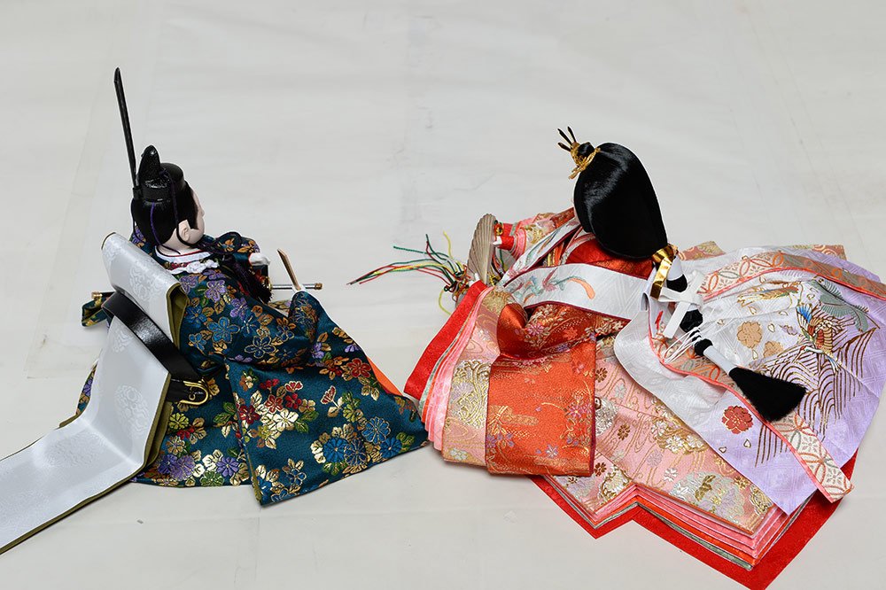 Amazon.co.jp: 【雛人形 五人飾】【雛人形】収納雛小十番親王六寸官女