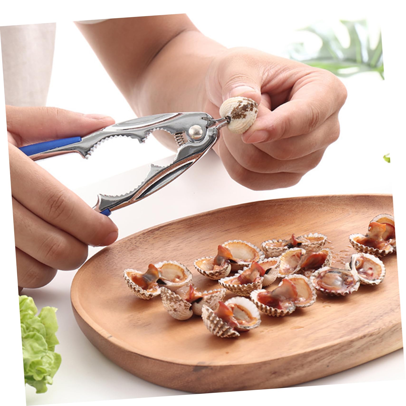 HOLIDYOYO 1pc Multifunctional Nut Clip Tool Walnut Clamp for Easy Nut Cracking Restaurants and Hotels for Pecans Almonds and More Silver Blue