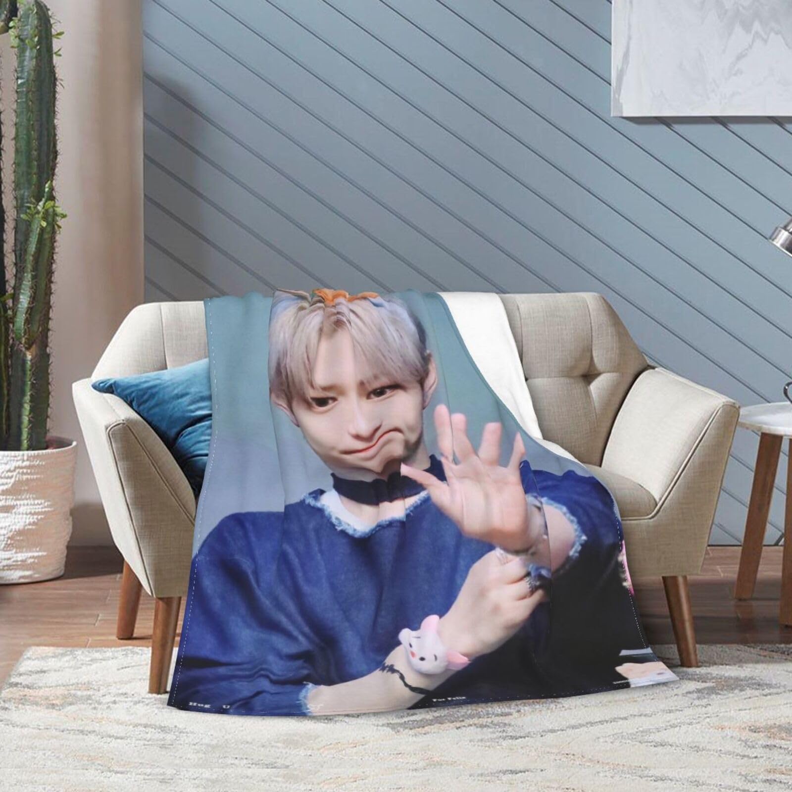 Amazon.com: Stray Kids Lee Felix Blanket Ultra-Soft Micro Fleece