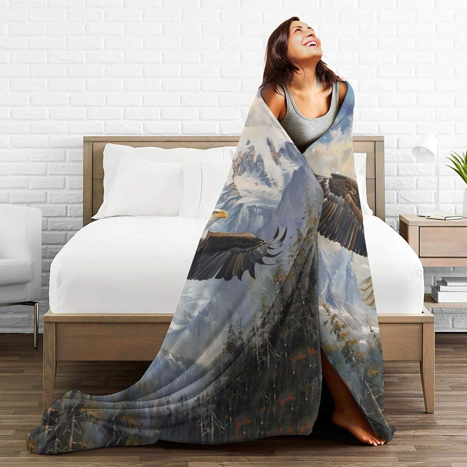 American Eagle Bald Eagle Decor Throw Blanket - Super Warm Soft Plush Lightweight Fleece Flannel Blanket for Winter Couch Bedding - 60"x80"