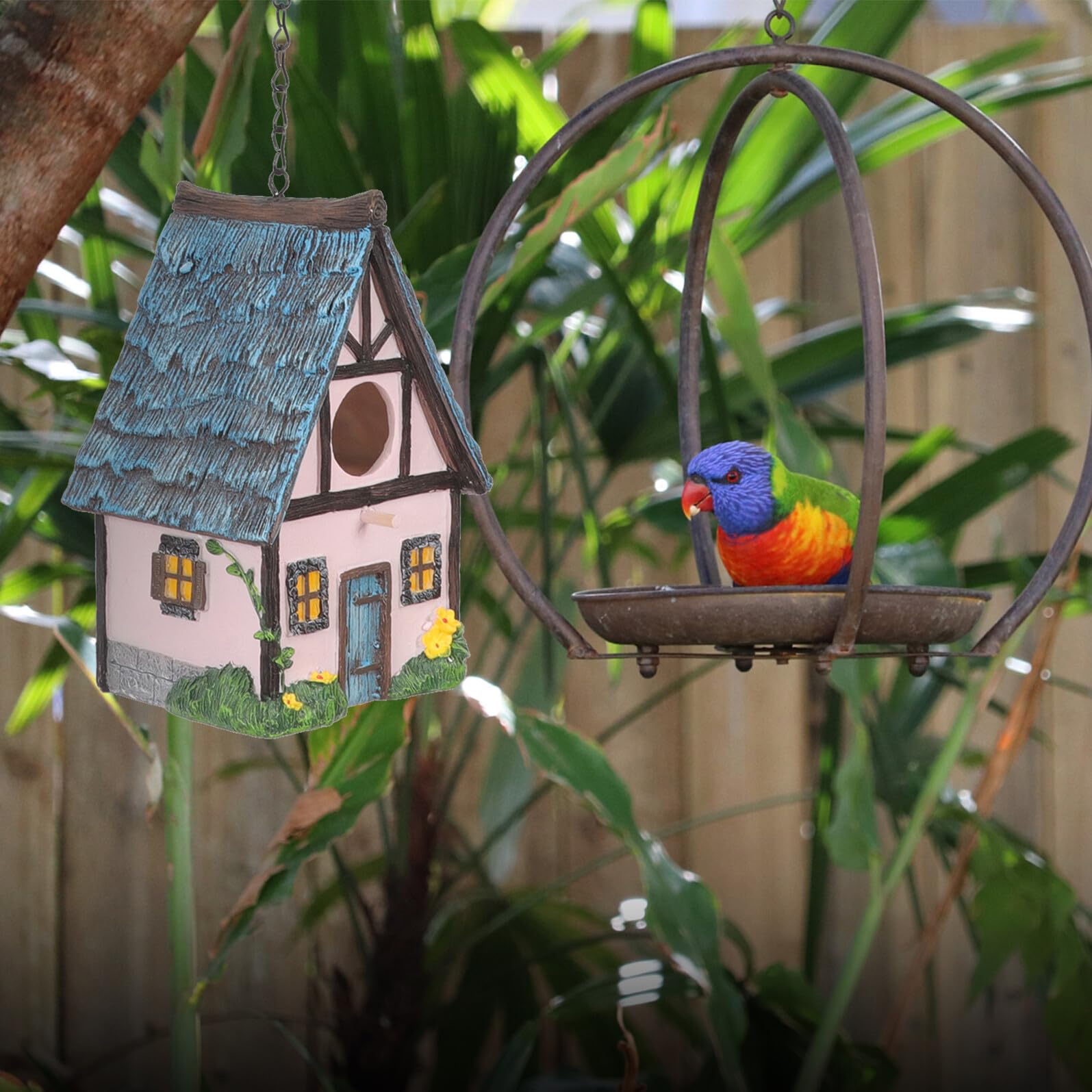FRCOLOR Wetterfestes Resin Vogelhäuschen zum Aufhängen für Garten und Balkon Dekoratives Farbenfrohes Nistkasten dekoobjekt Einfach Montierbar für Wildvögel und Außenbereiche