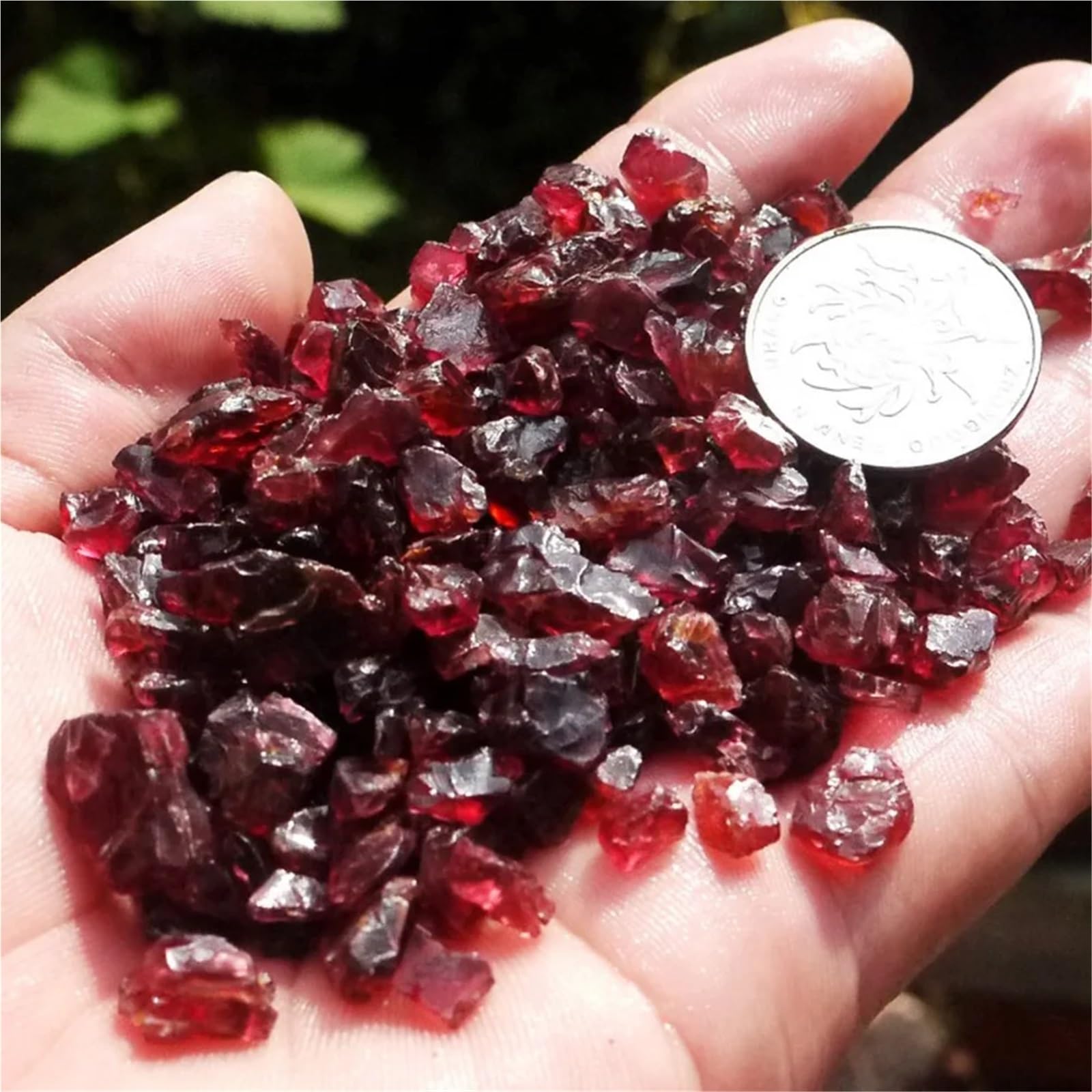 Deko Steine Steine Garten Roter Granat-Trommelquarz-Kristall, Kies, heilende Energie, raues Mineralexemplar, Garten- und Heimdekoration(50g)
