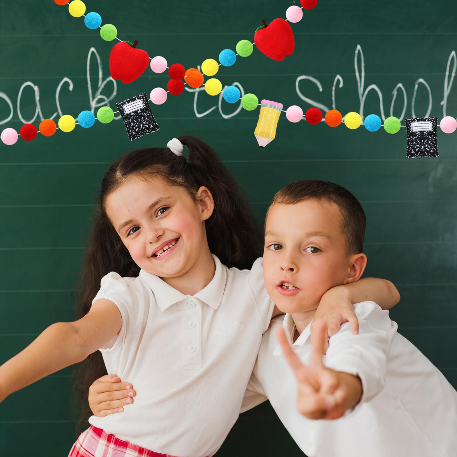 JarThenaAMCS Powrót do szkoły dekoracje filcowy pompon baner 8,2 m
