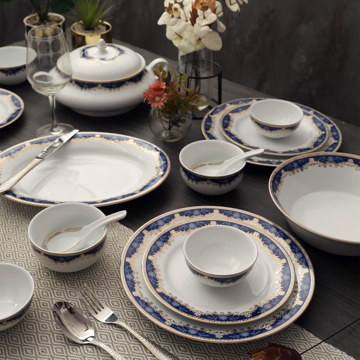 Peggy Oliver Aurora Collection 21 Pcs Dinner Set Elegant Floral