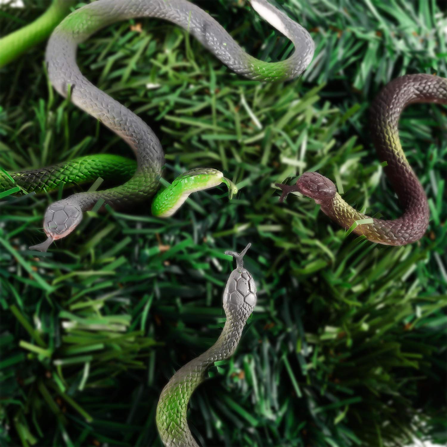 16 Pieces Rubber Snakes Small Snake Fake Snake Toys Realistic Rain