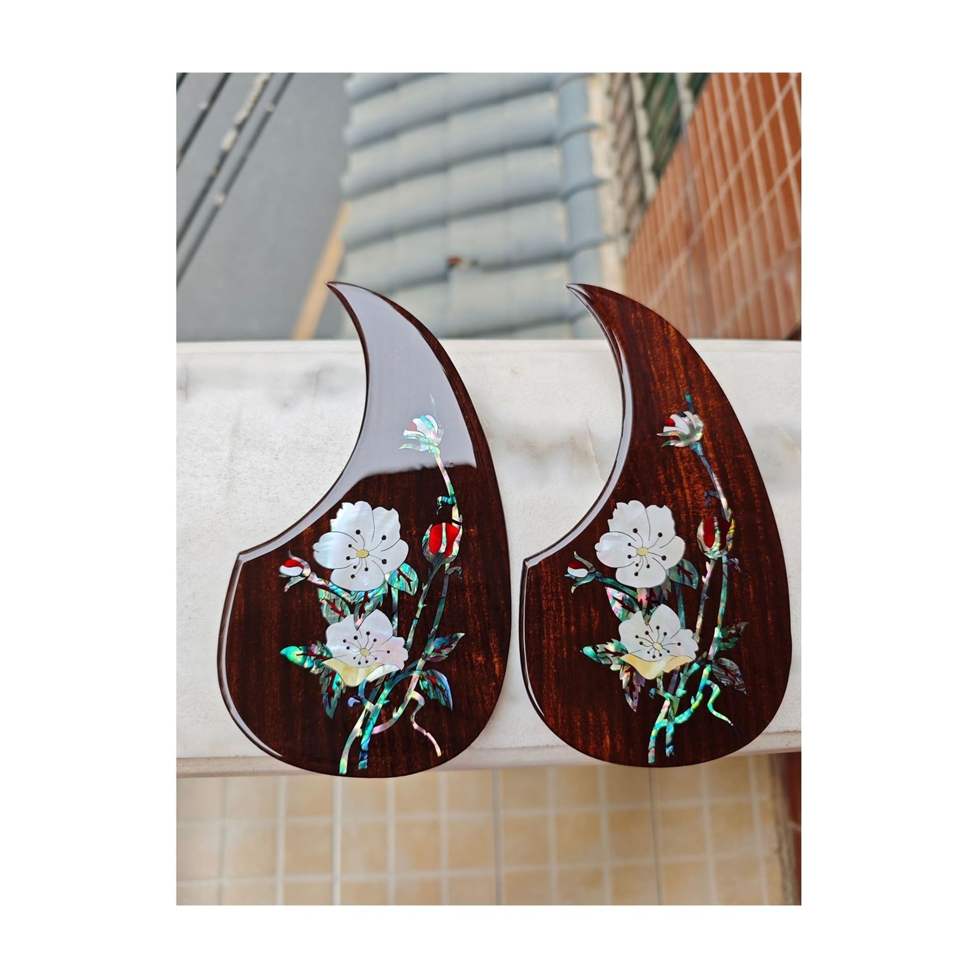 maskownica do gitary 41-calowy 40-calowy folkowy pickguard do gitary z prawdziwej muszli, elastyczny i miękki klej, pickguard z pogrubioną muszlą w kolorze różowym(Style 2)